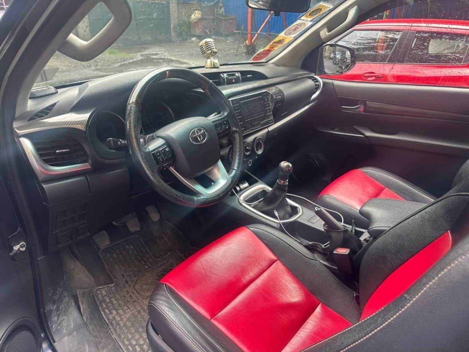 2017 Toyota Revo King Cab — photo 2