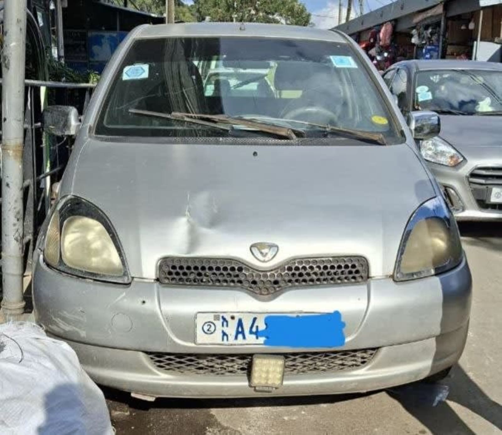 2001 Toyota Vitz