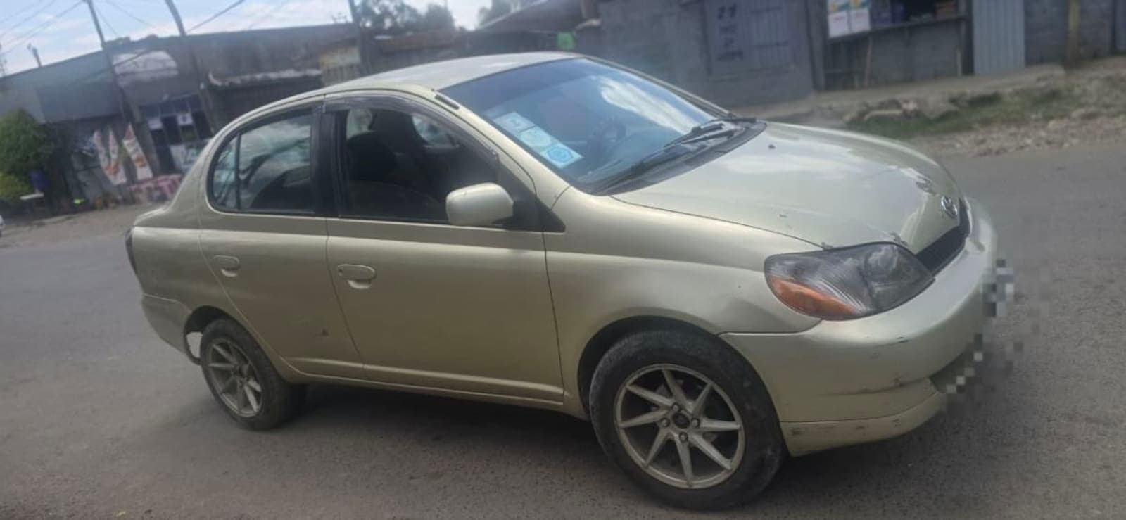 2003 Toyota Platz — photo 3