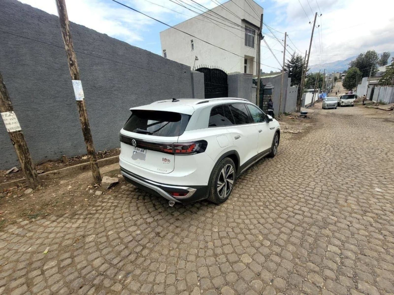 2022 Volkswagen ID6 — photo 2