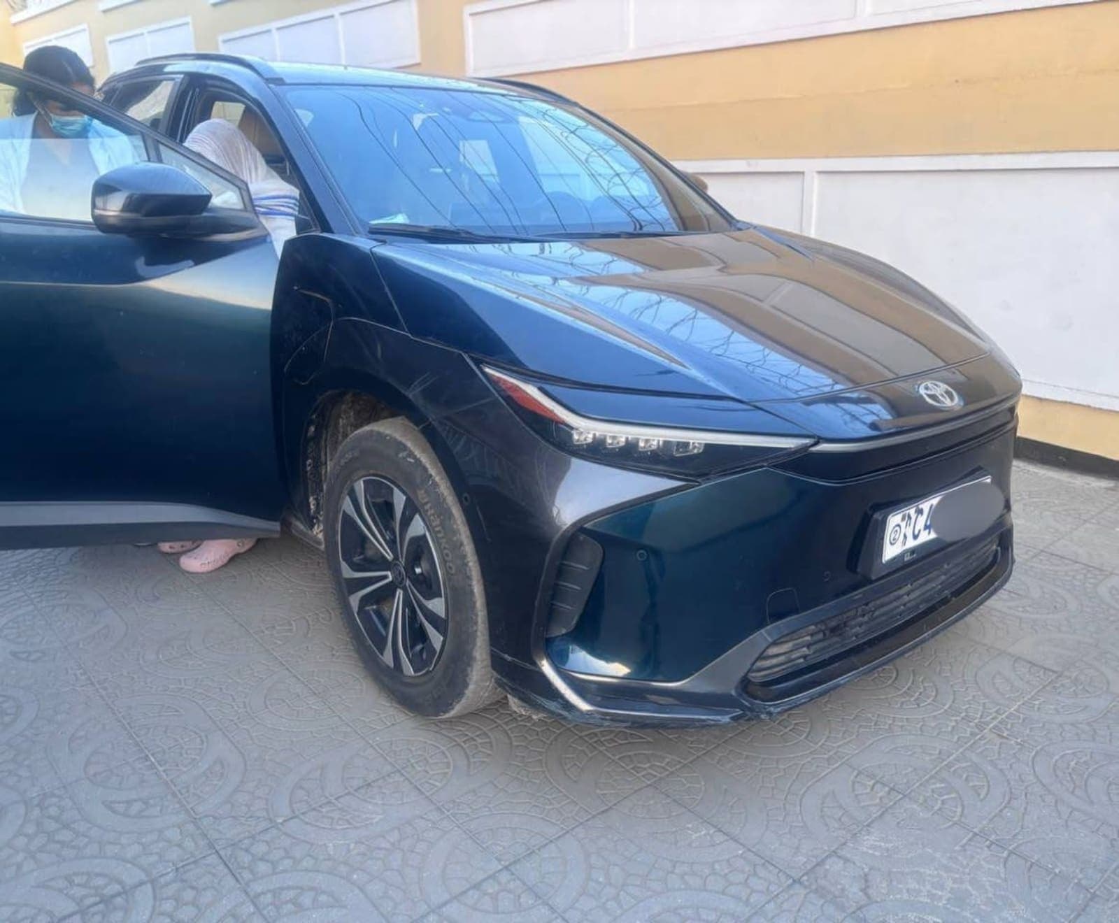 2023 Toyota BZ4X EV
