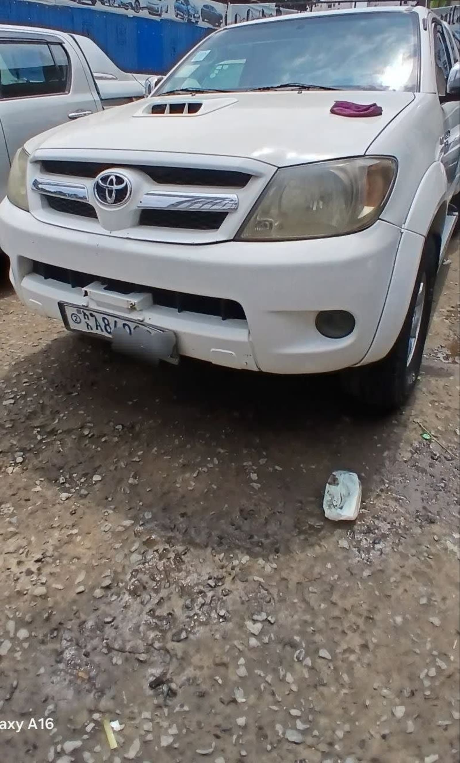 2008 Toyota Hilux King Cab — photo 2