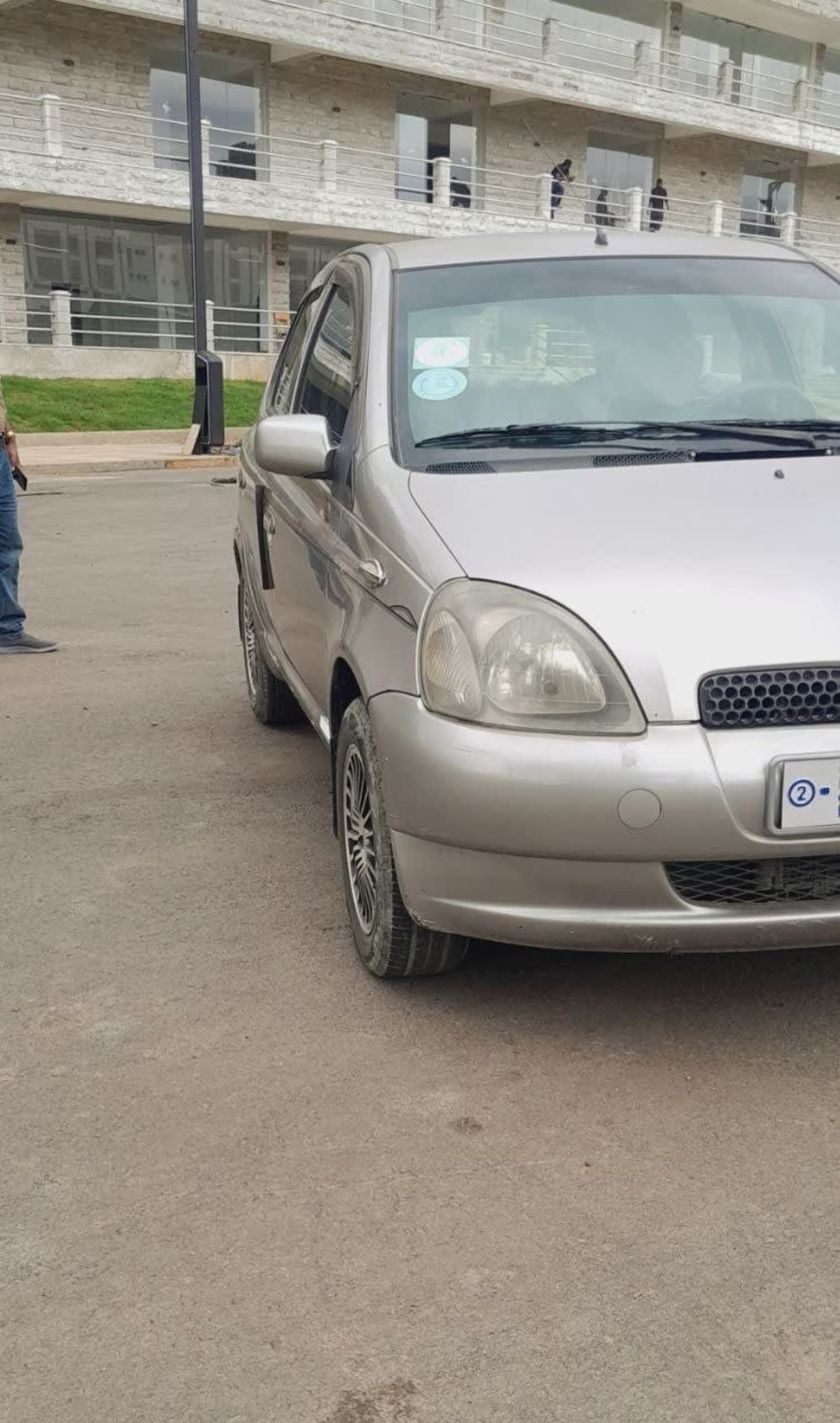 2001 Toyota Vitz