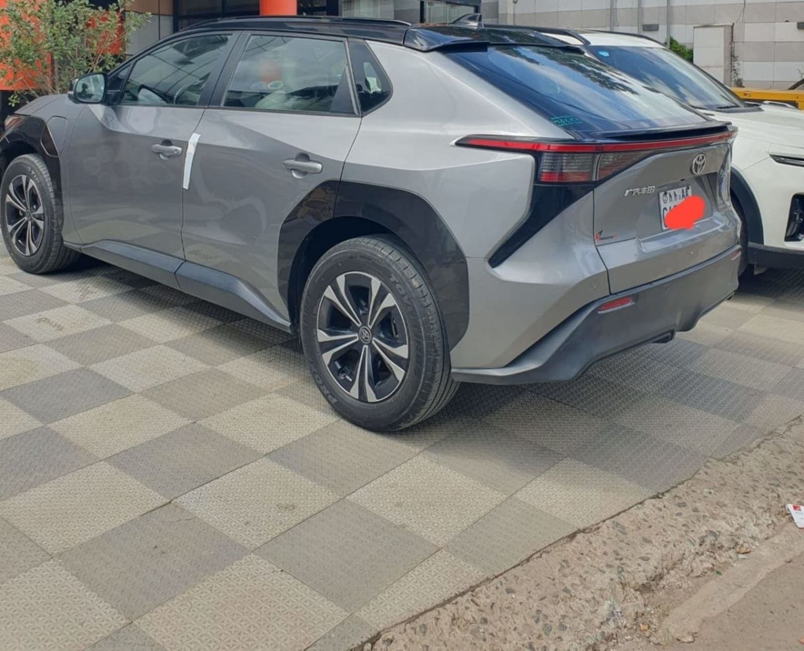 2022 Toyota bz4x Awd ultra — photo 6