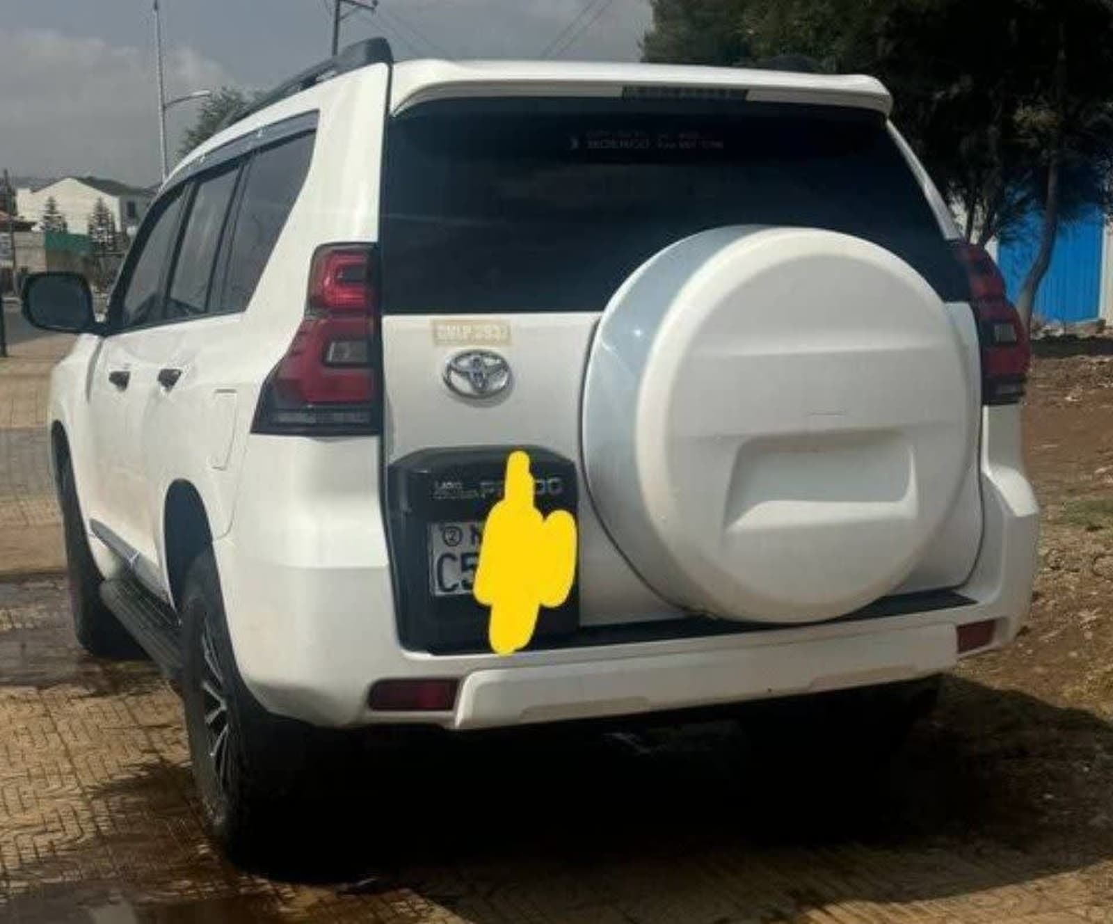 2018 Toyota Land Cruiser Prado — photo 2