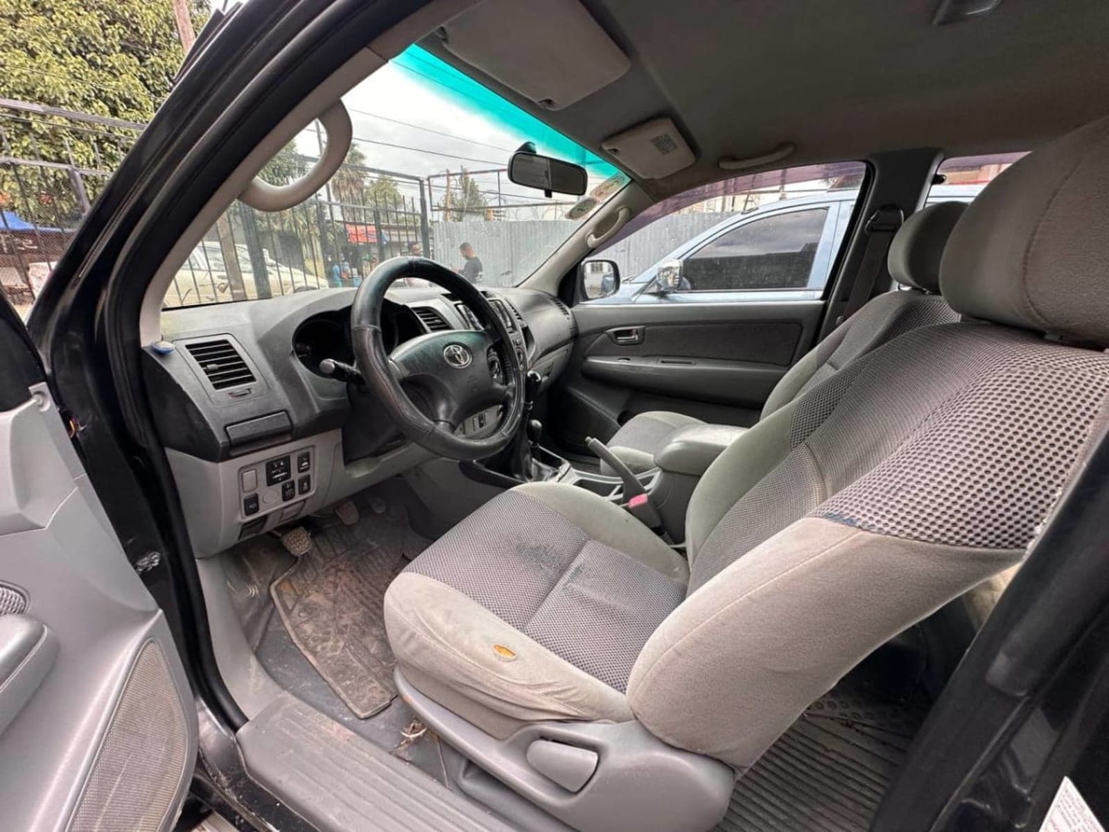 2010 Toyota Hilux — photo 4