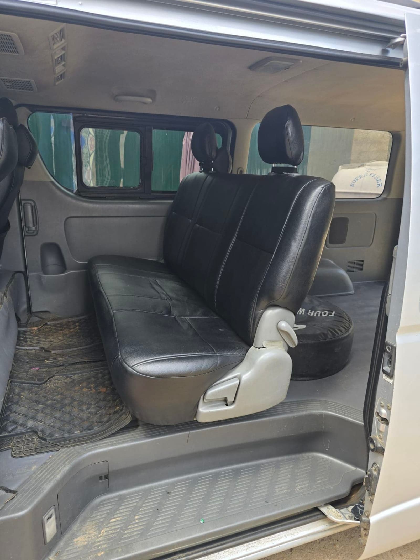 2008 Toyota Hiace