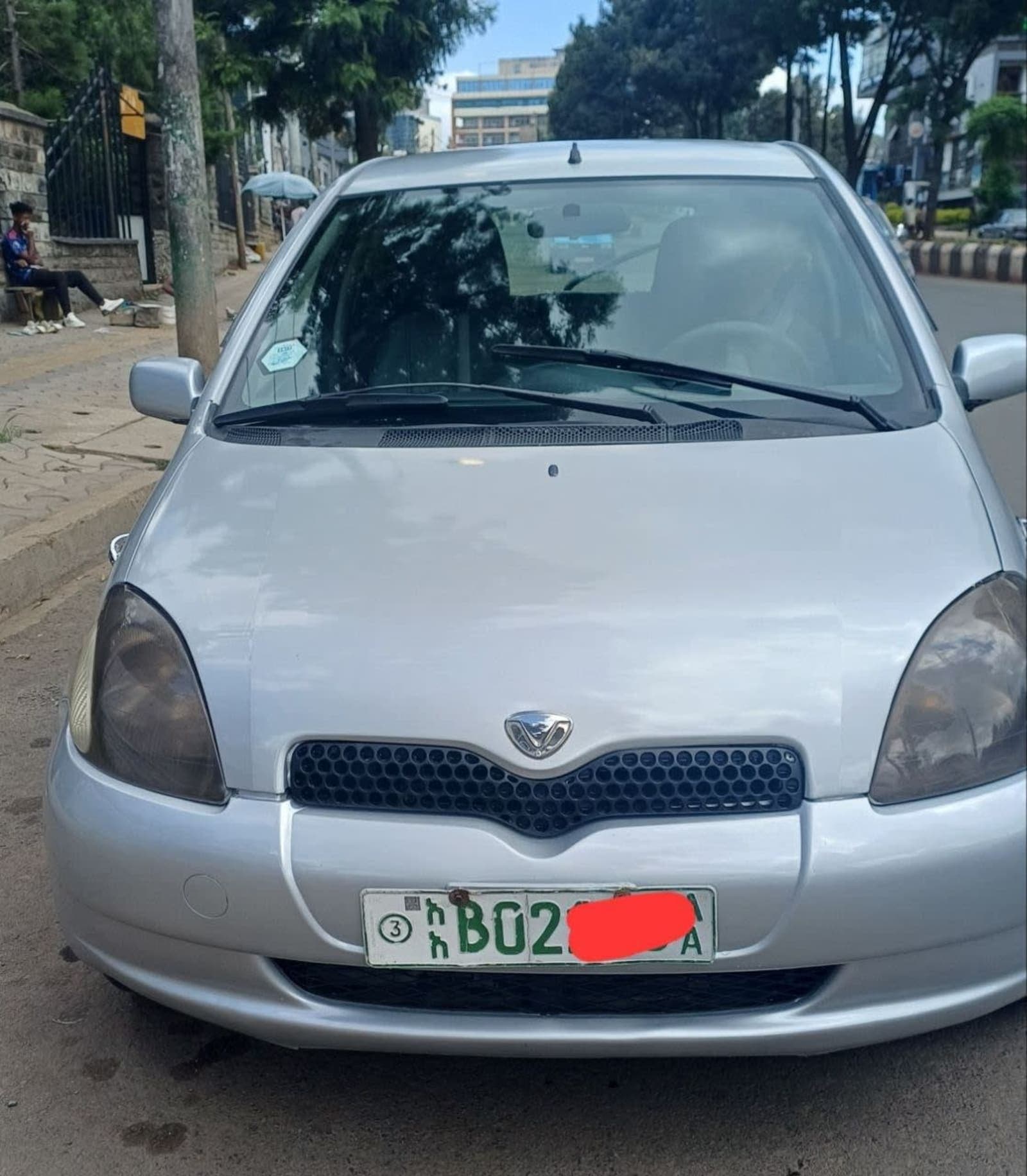 2001 Toyota Vitz — photo 6