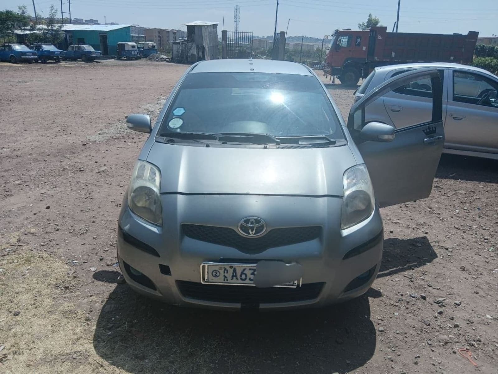 2008 Toyota compact โ photo 4