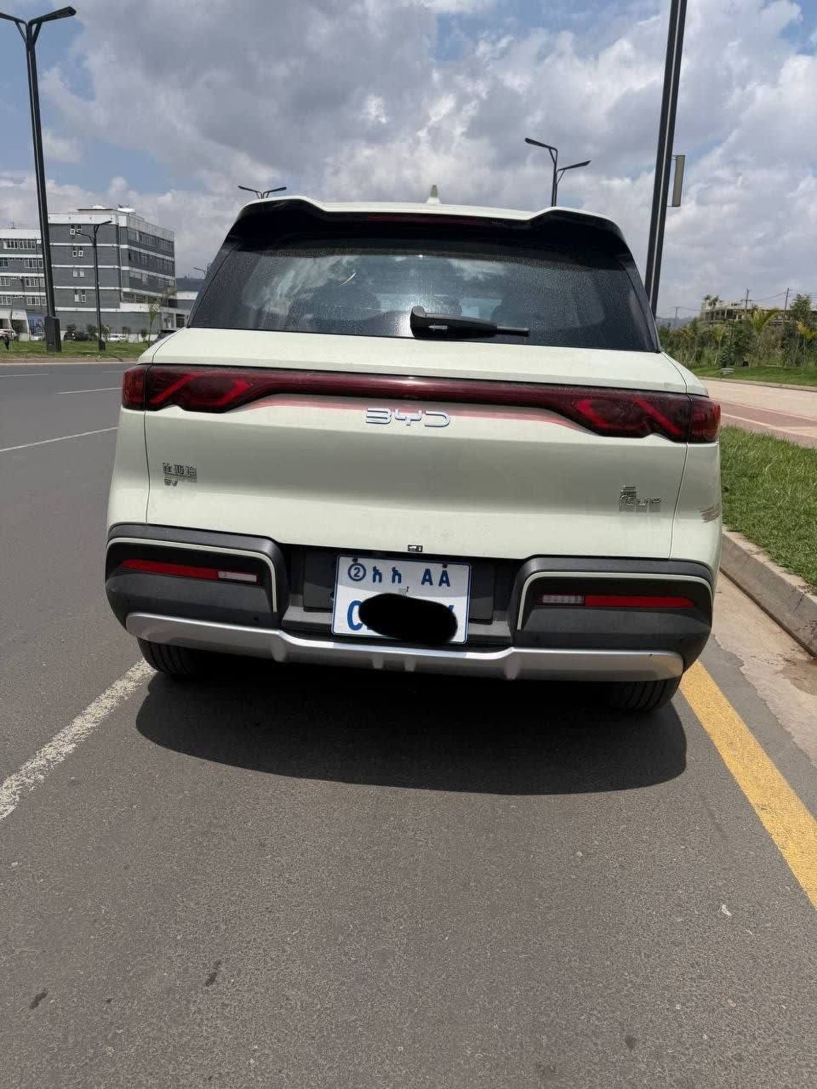 2024 BYD YOUNUP โ photo 3