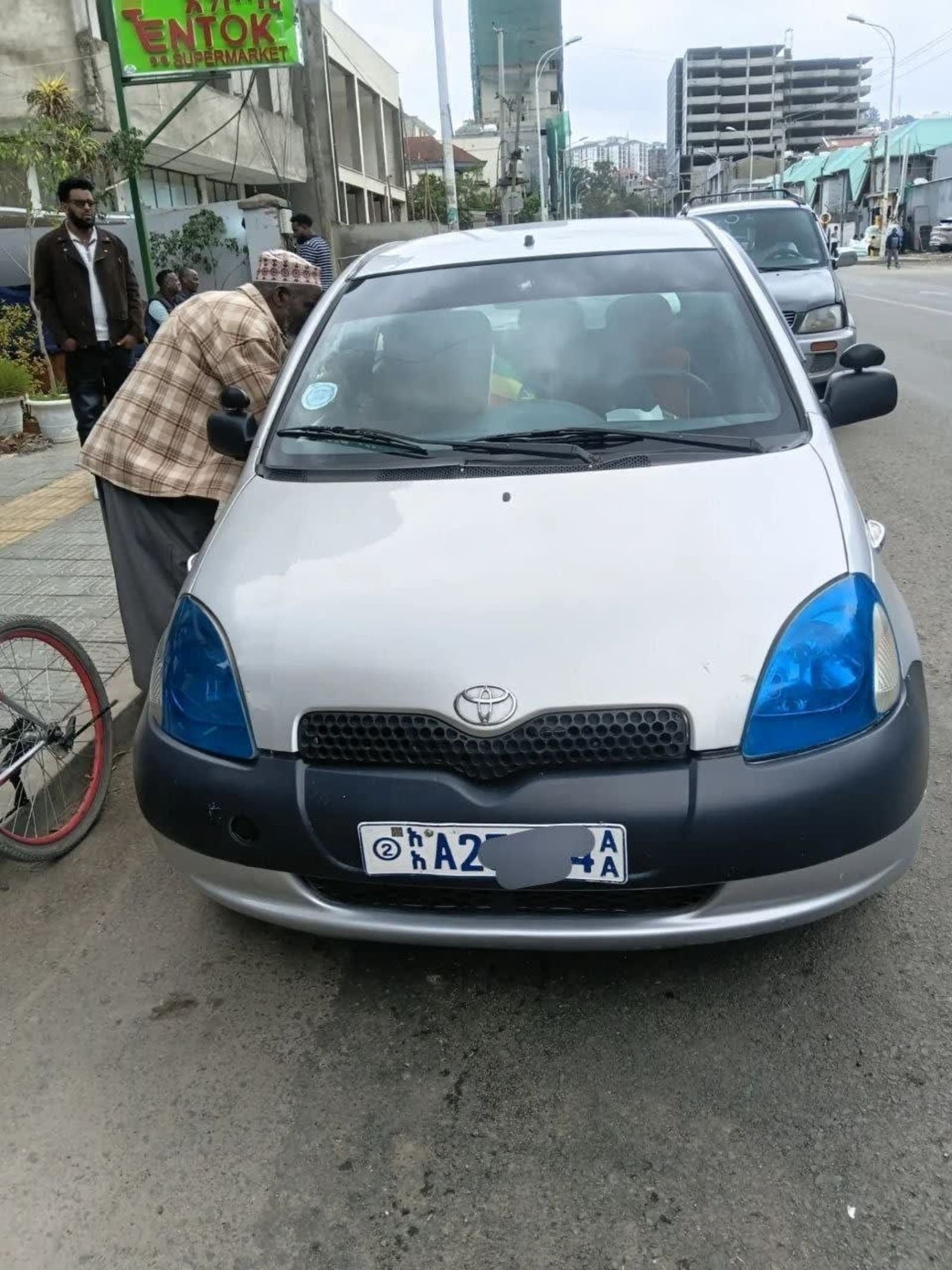 2001 Toyota Vitz Yaris — photo 2