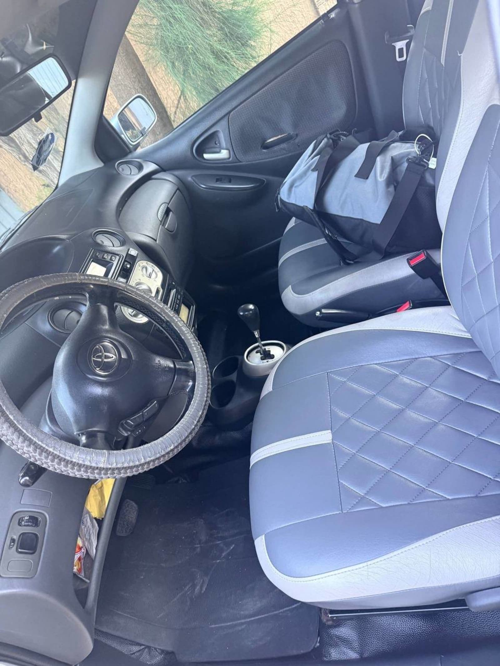 2003 Toyota Vitz — photo 5