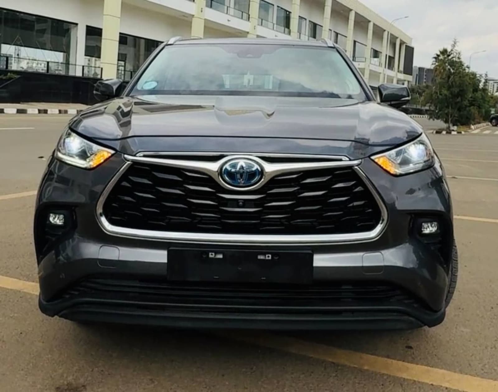 2024 Toyota Highlander — photo 3