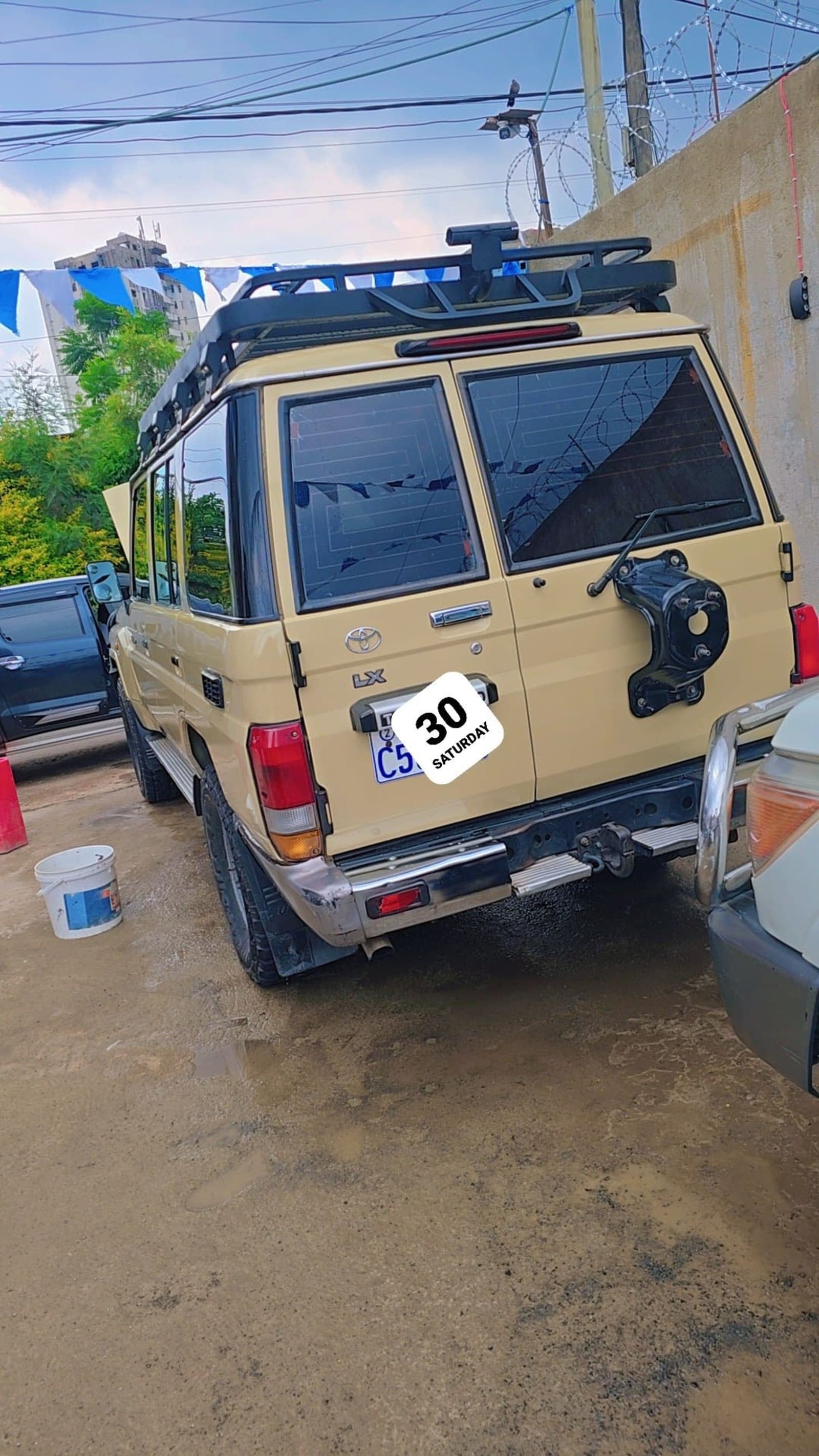 2013 Toyota Land Cruiser Mark ll — photo 4