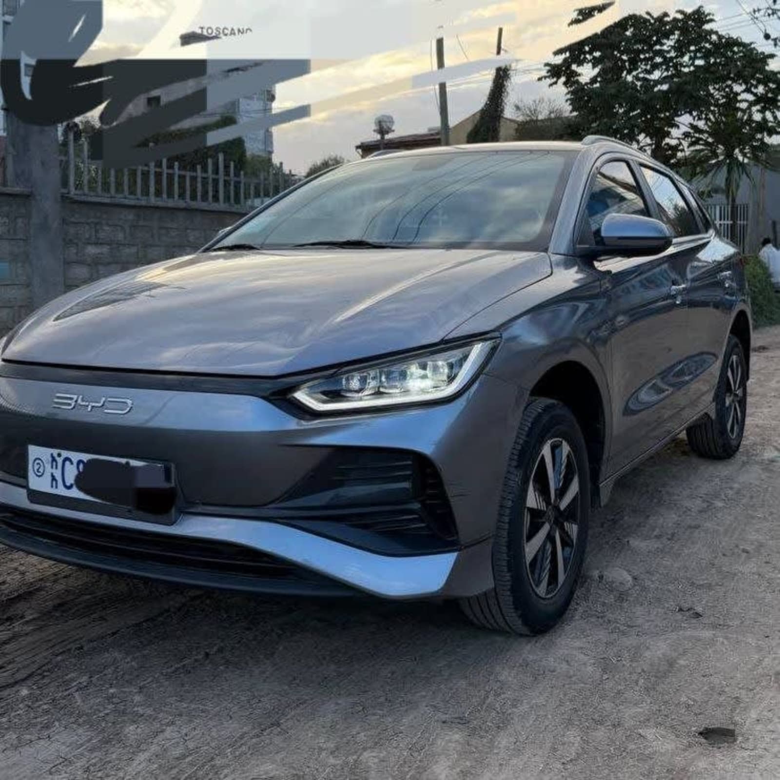 2025 BYD E2 — photo 4