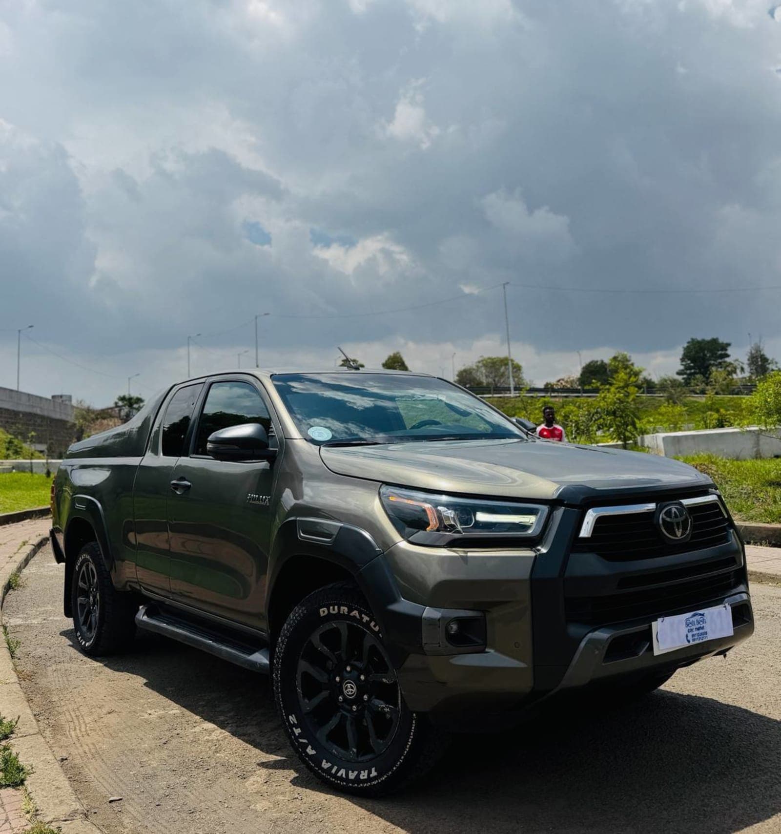 2021 Toyota Hilux Invincible X-Cab — photo 6