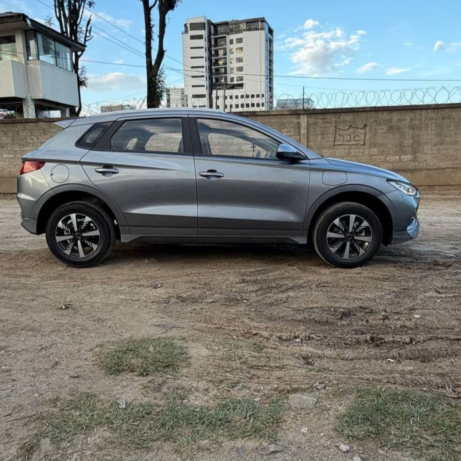 2025 BYD E2 — photo 5