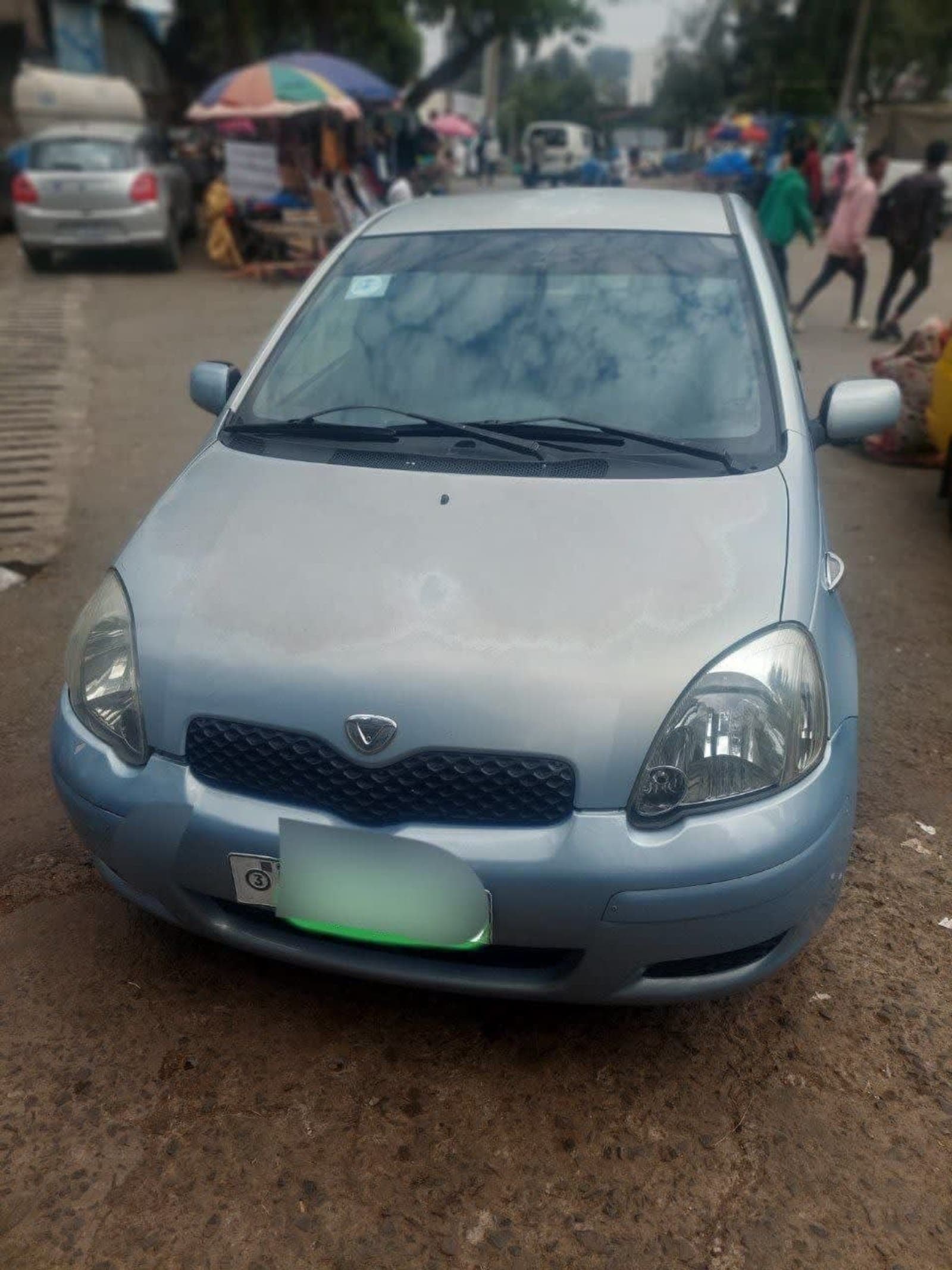 2003 Toyota Vitz — photo 3