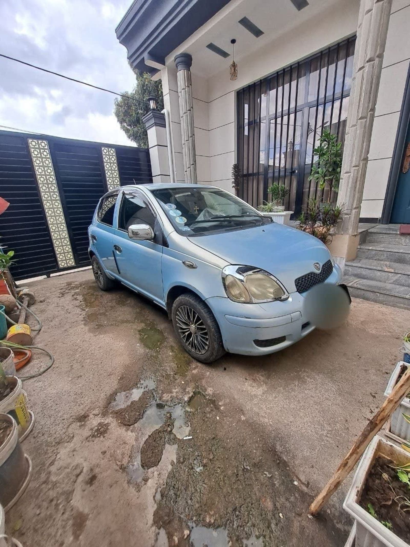 2003 Toyota Vitz — photo 6