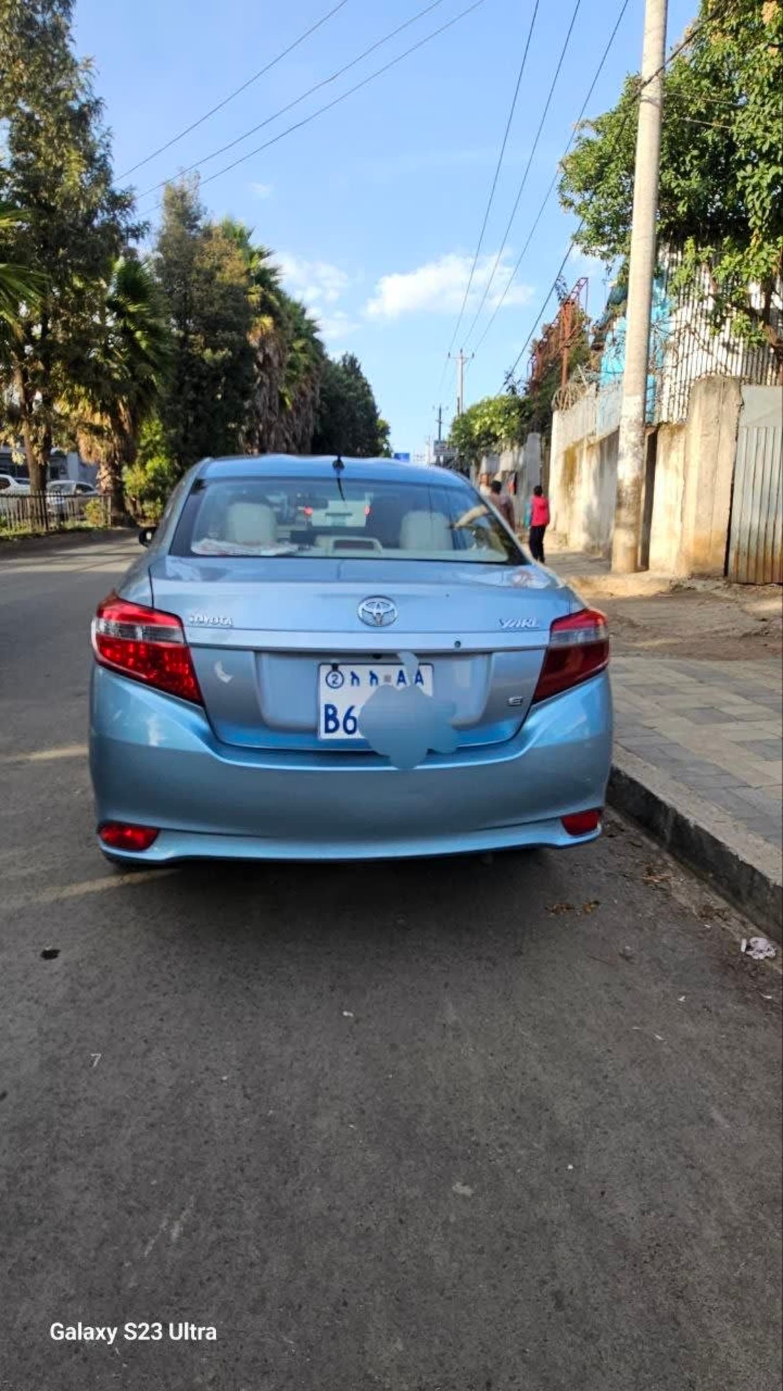 2016 TOYOTA Yaris Sedan — photo 2