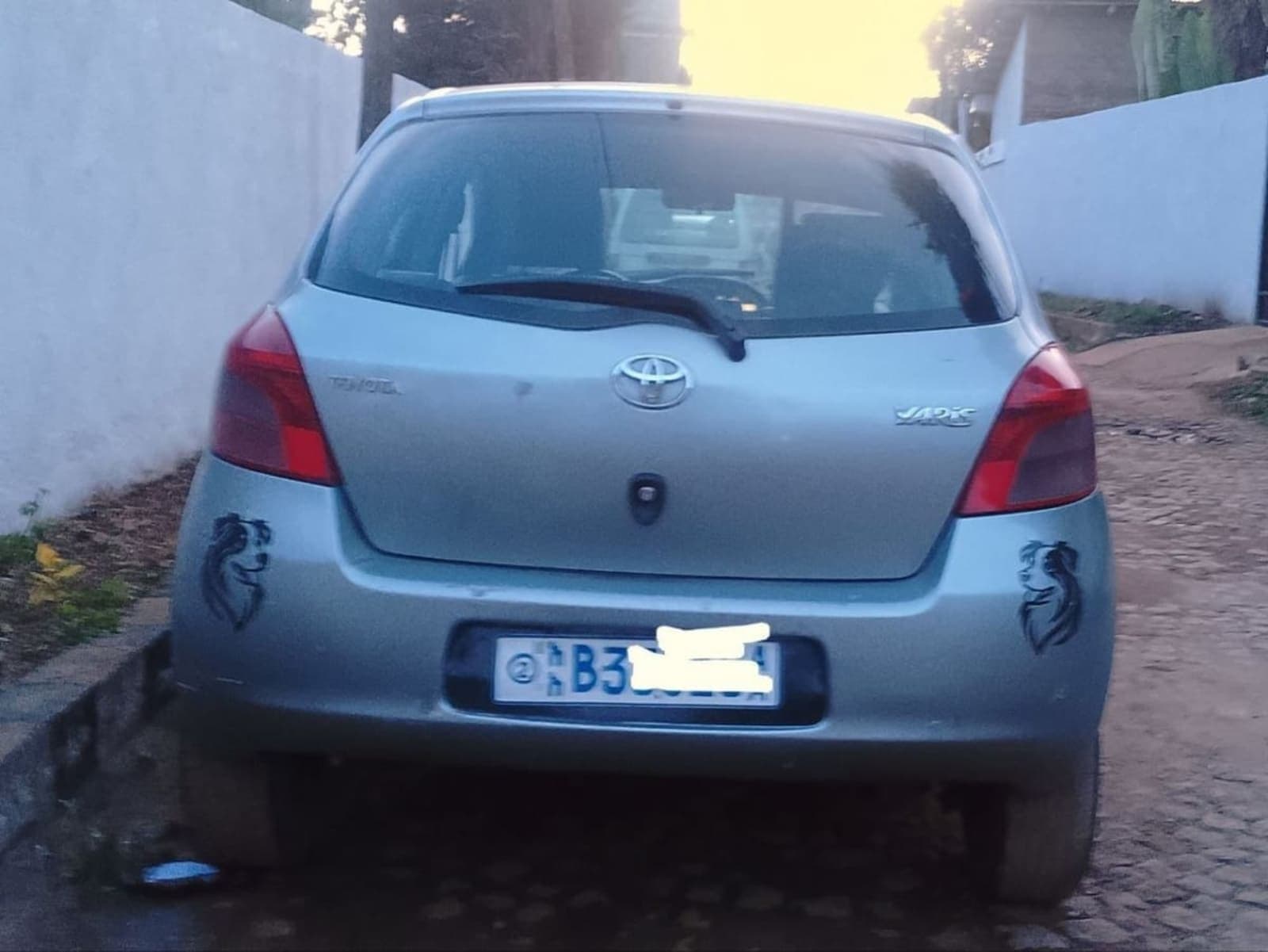 2007 Toyota Compact — photo 2