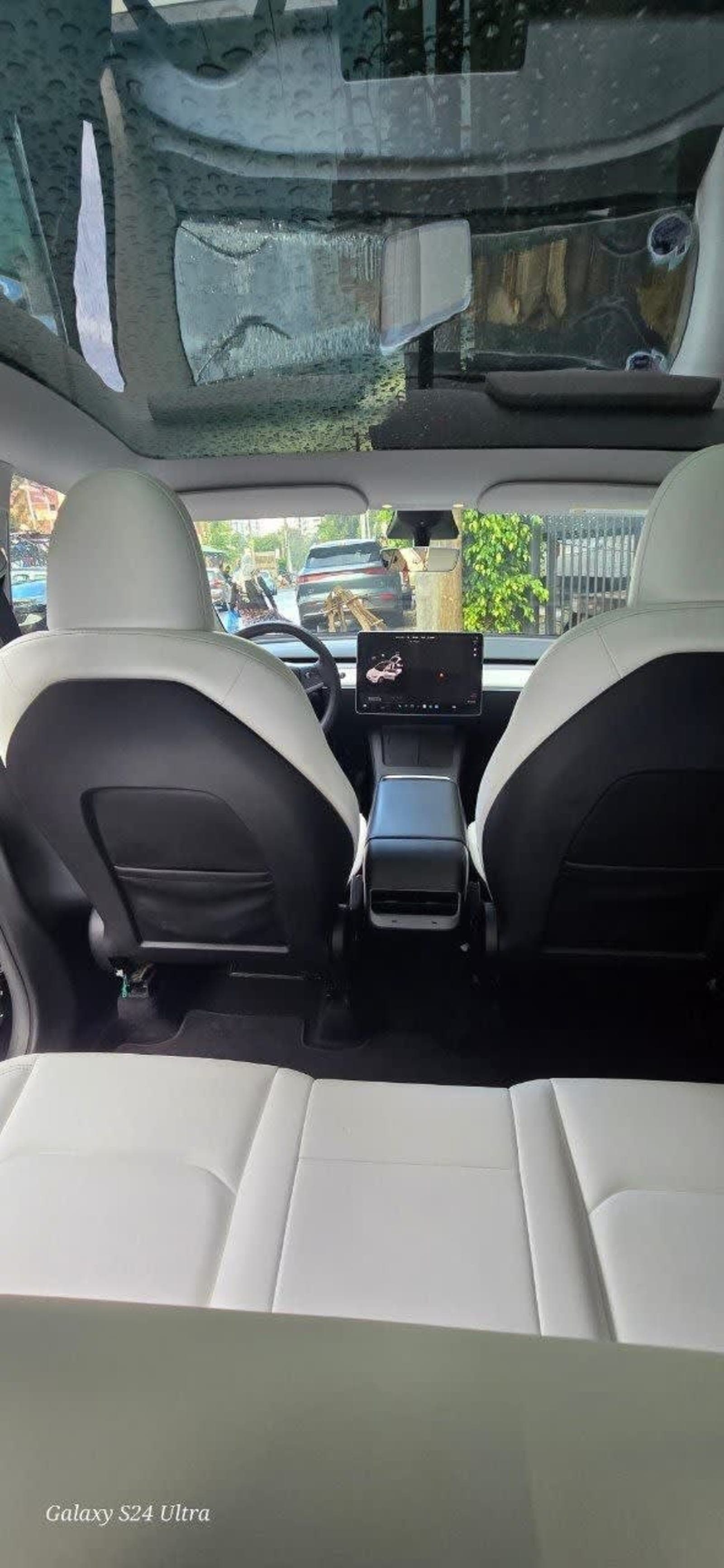 2023 Tesla Model Y Dual Motor AWD — photo 2