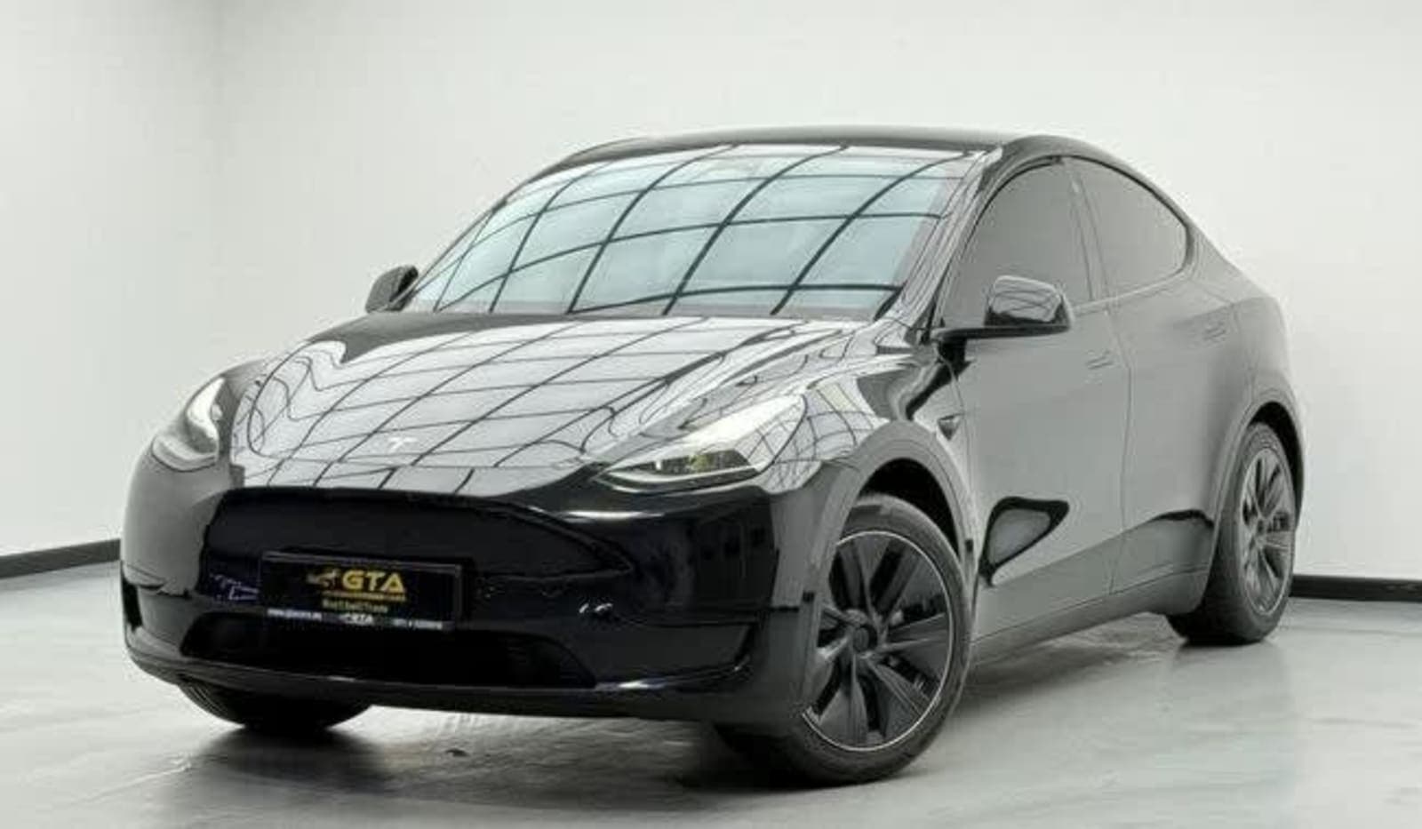 2023 Tesla Model Y Dual Motor AWD — photo 5