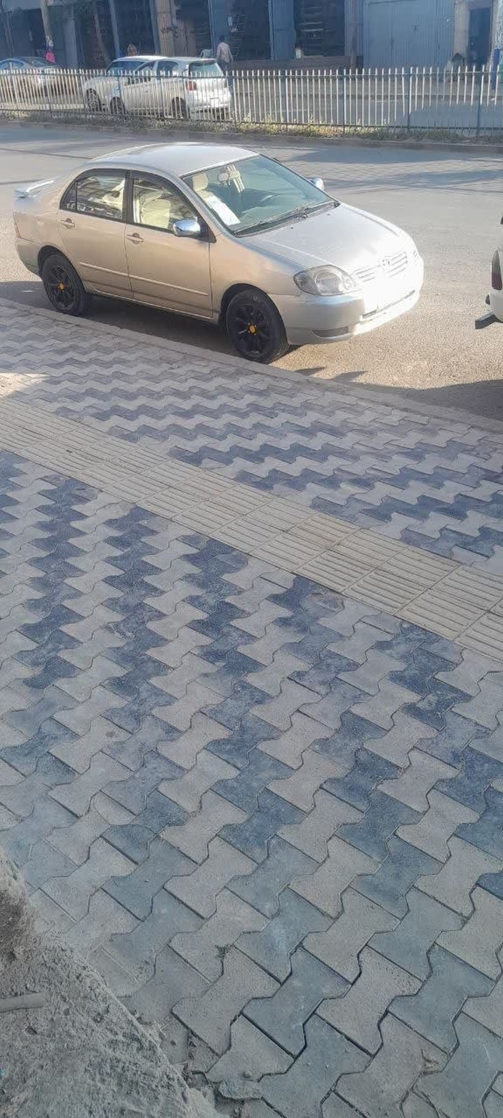 2003 Toyota Corolla — photo 2