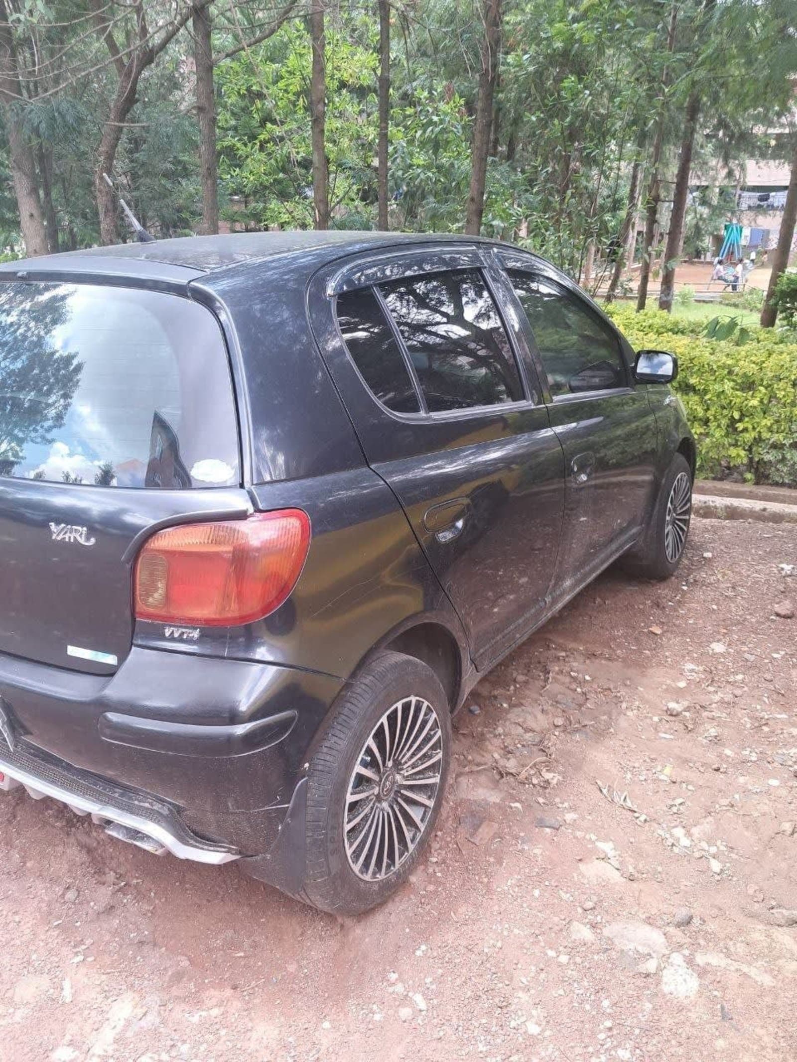 2005 Toyota Vitz Yaris — photo 4