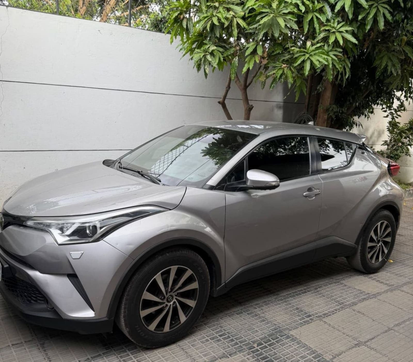 2017 TOYOTA CHR — photo 2