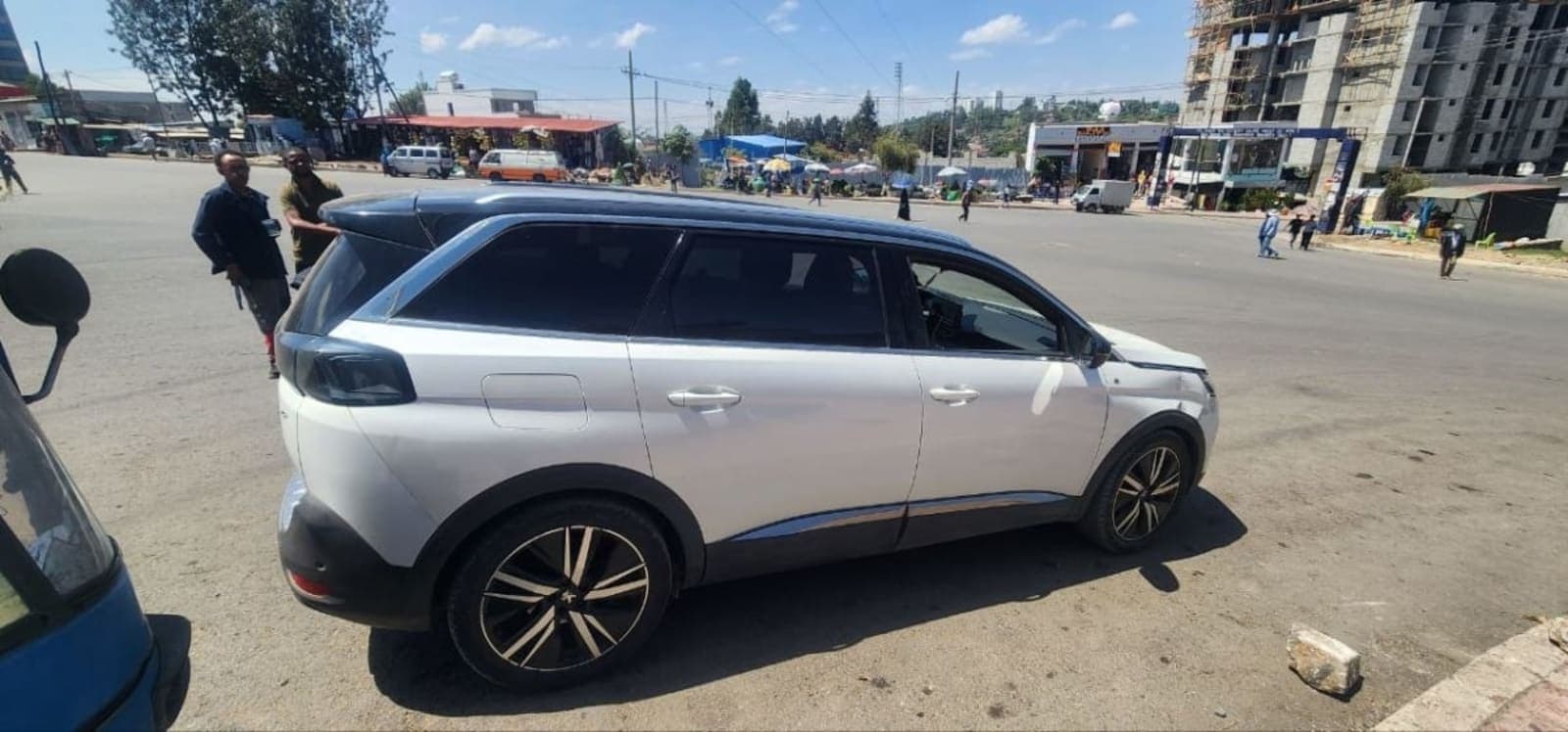 2022 Peugeot 5008 GT — photo 4