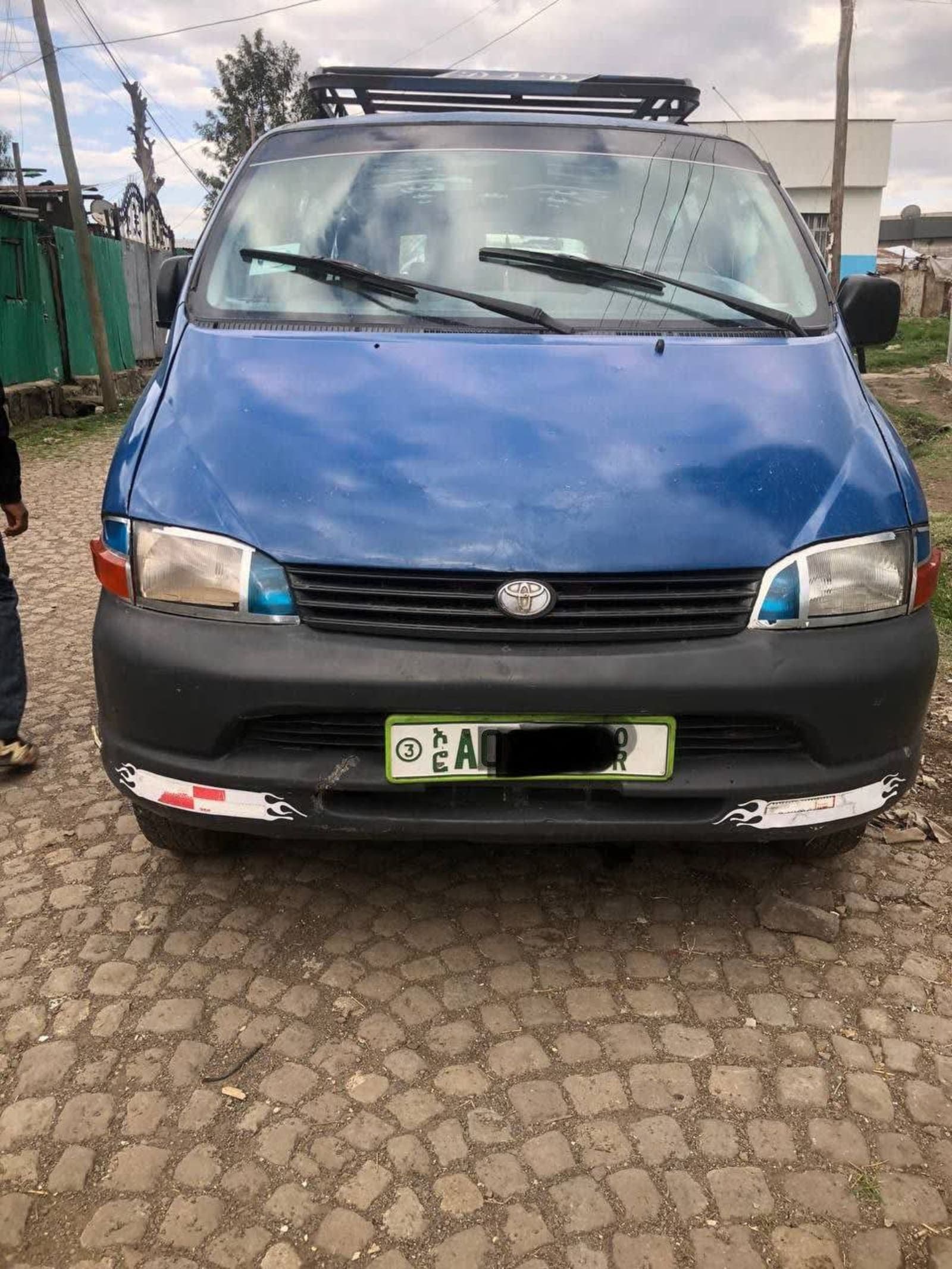 2000 Toyota HiAce Dolfin
