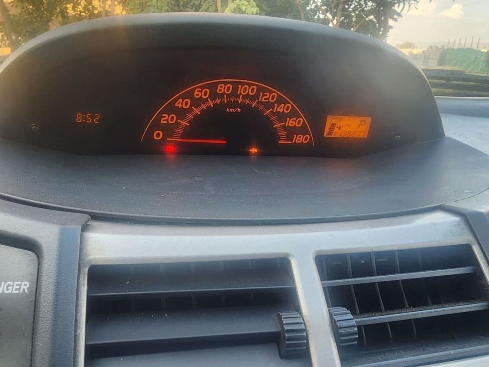 2010 Toyota Compact Yaris — photo 2