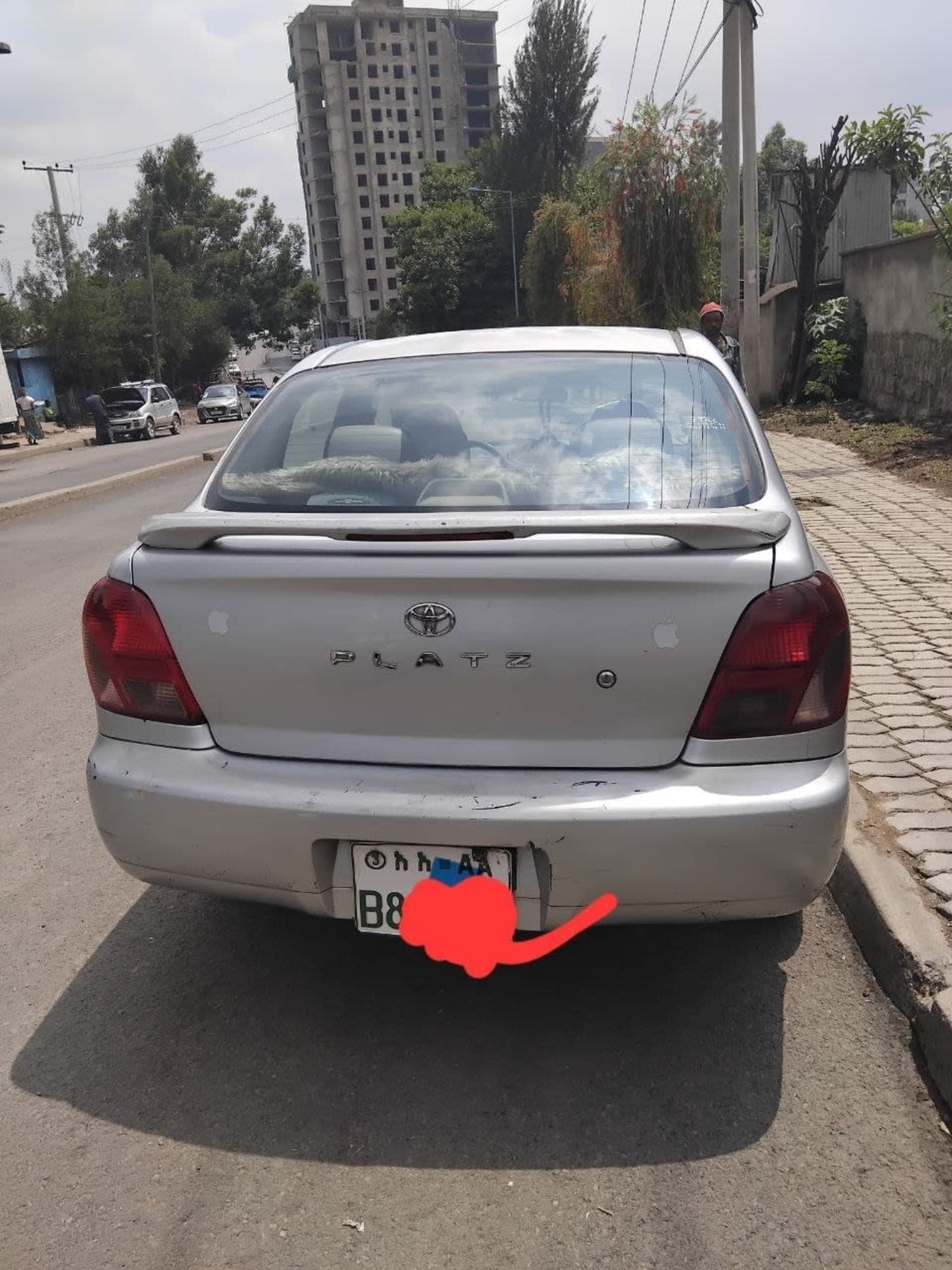 2002 Toyota Platz — photo 2
