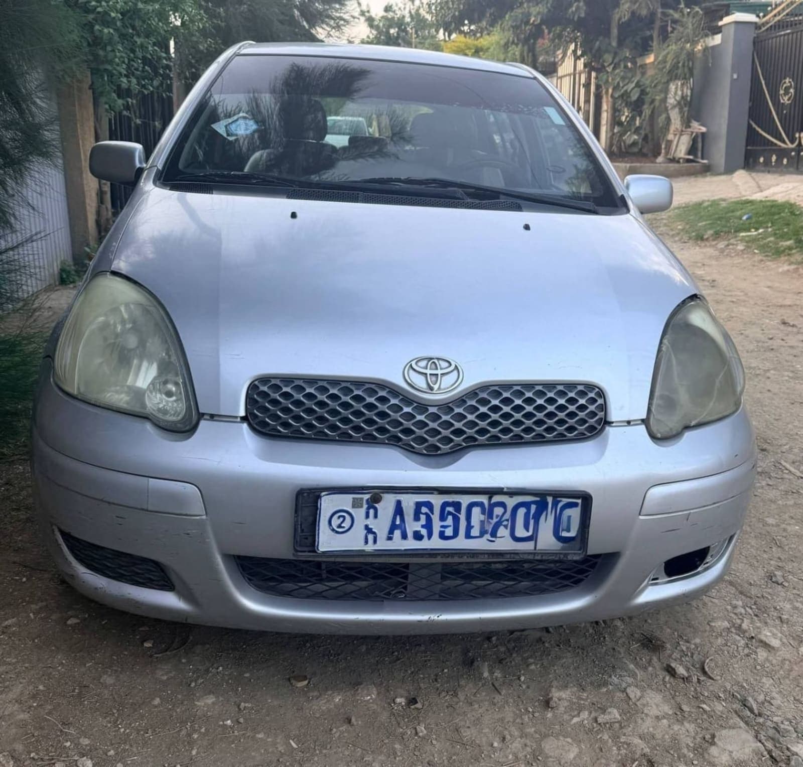 2003 Toyota Vitz