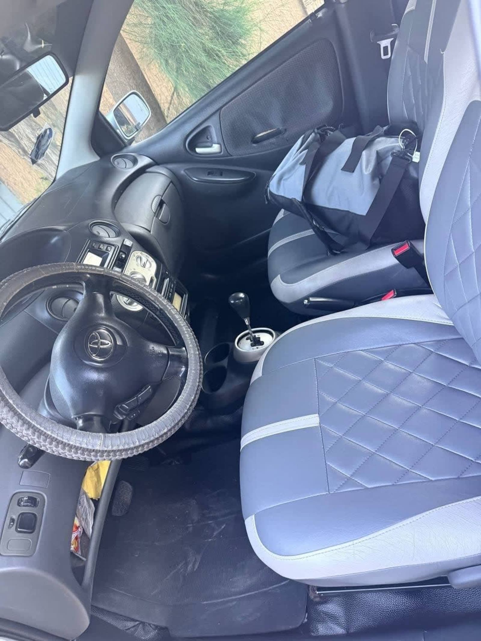 2003 Toyota Vitz — photo 5