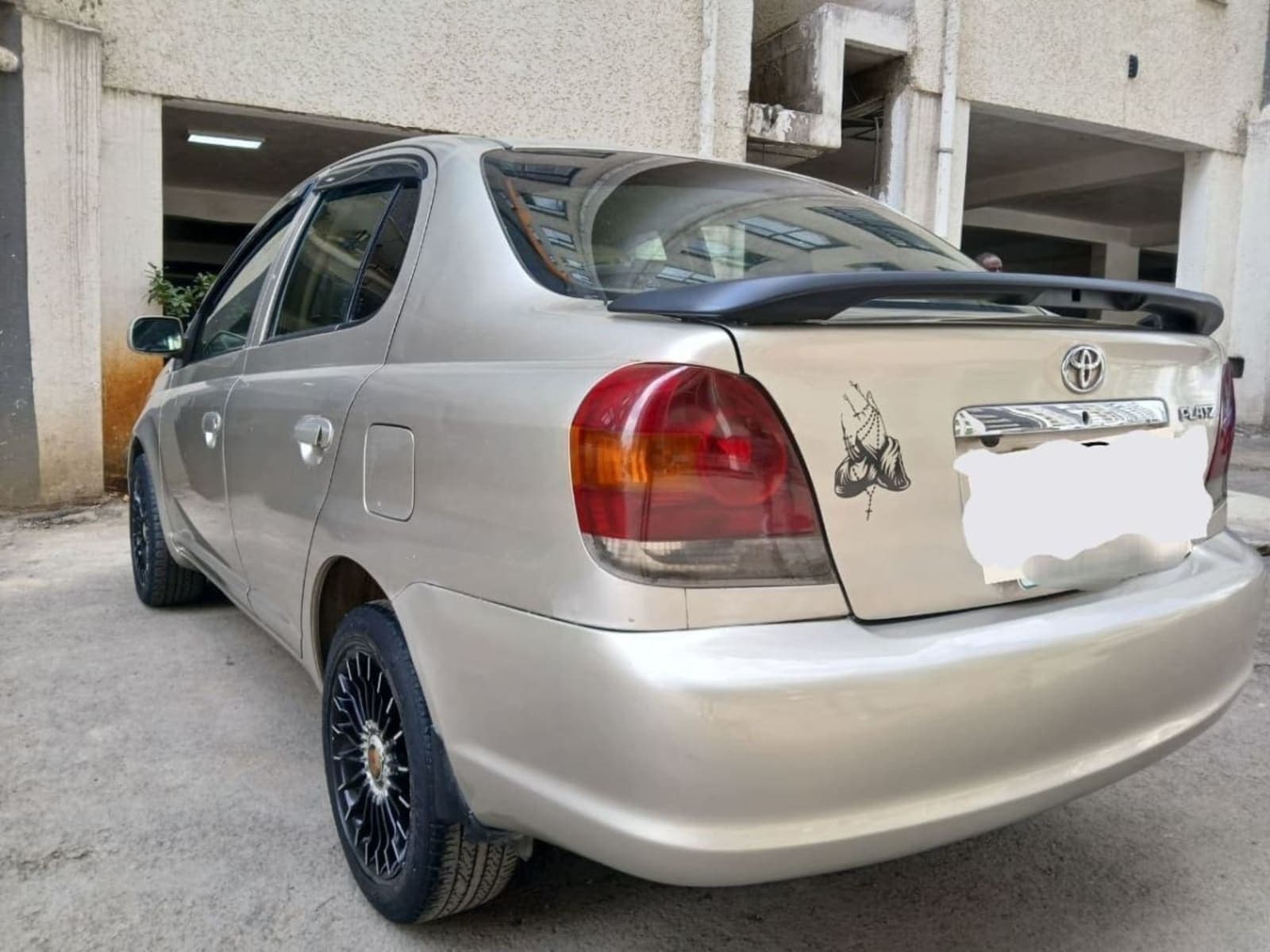 2003 Toyota Platz — photo 6