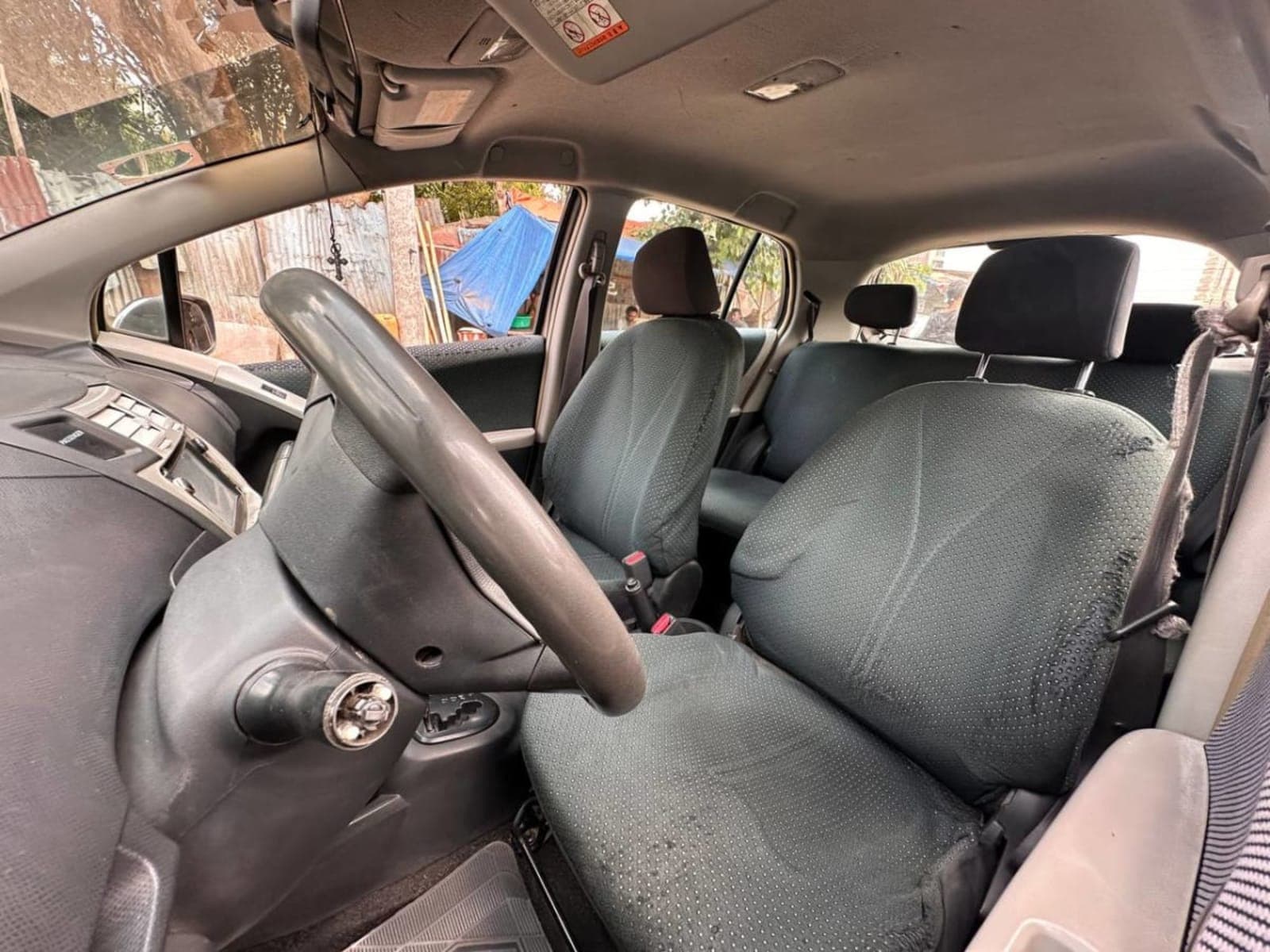 2005 Toyota Yaris Compact — photo 3