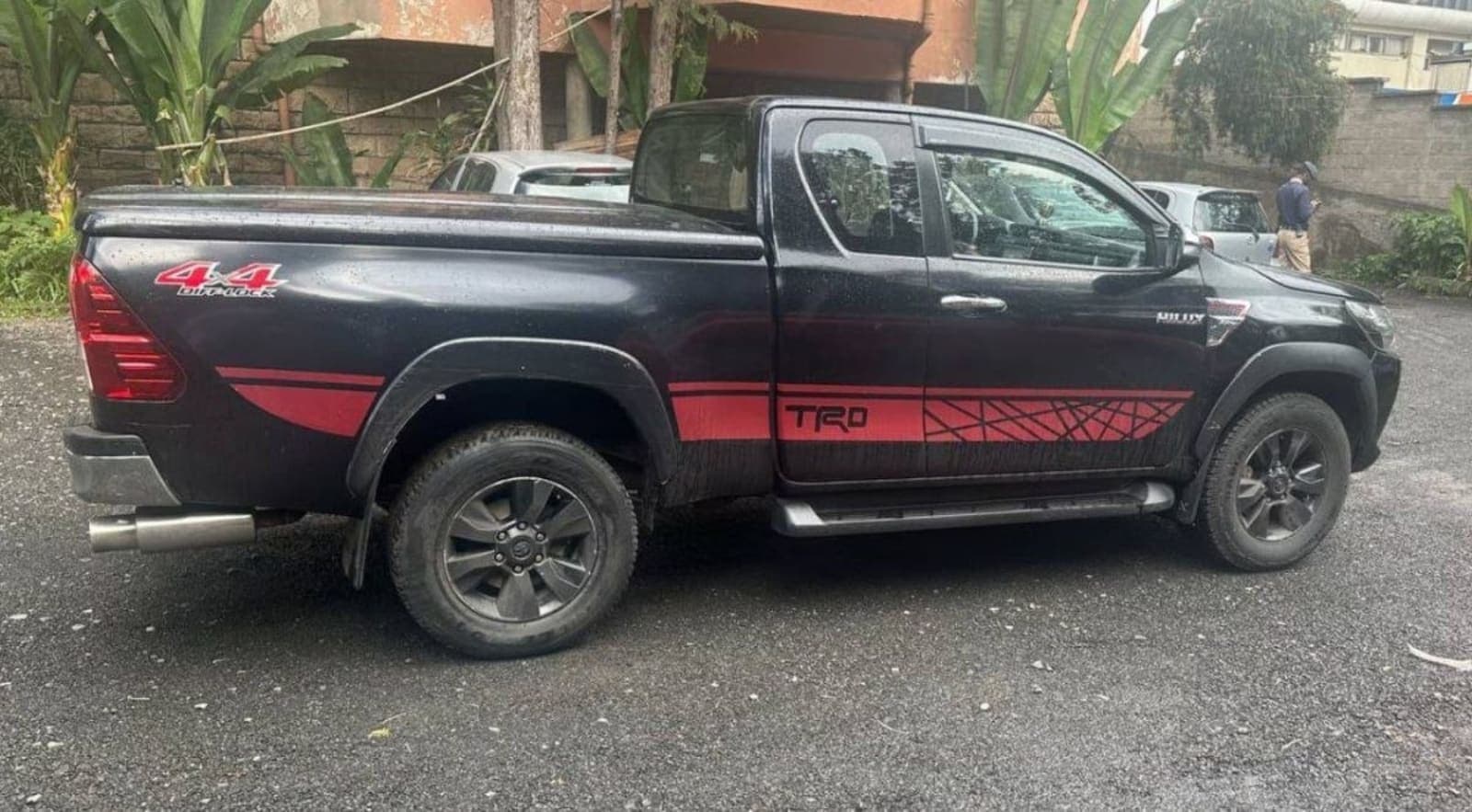 2017 Toyota Revo King Cab — photo 6