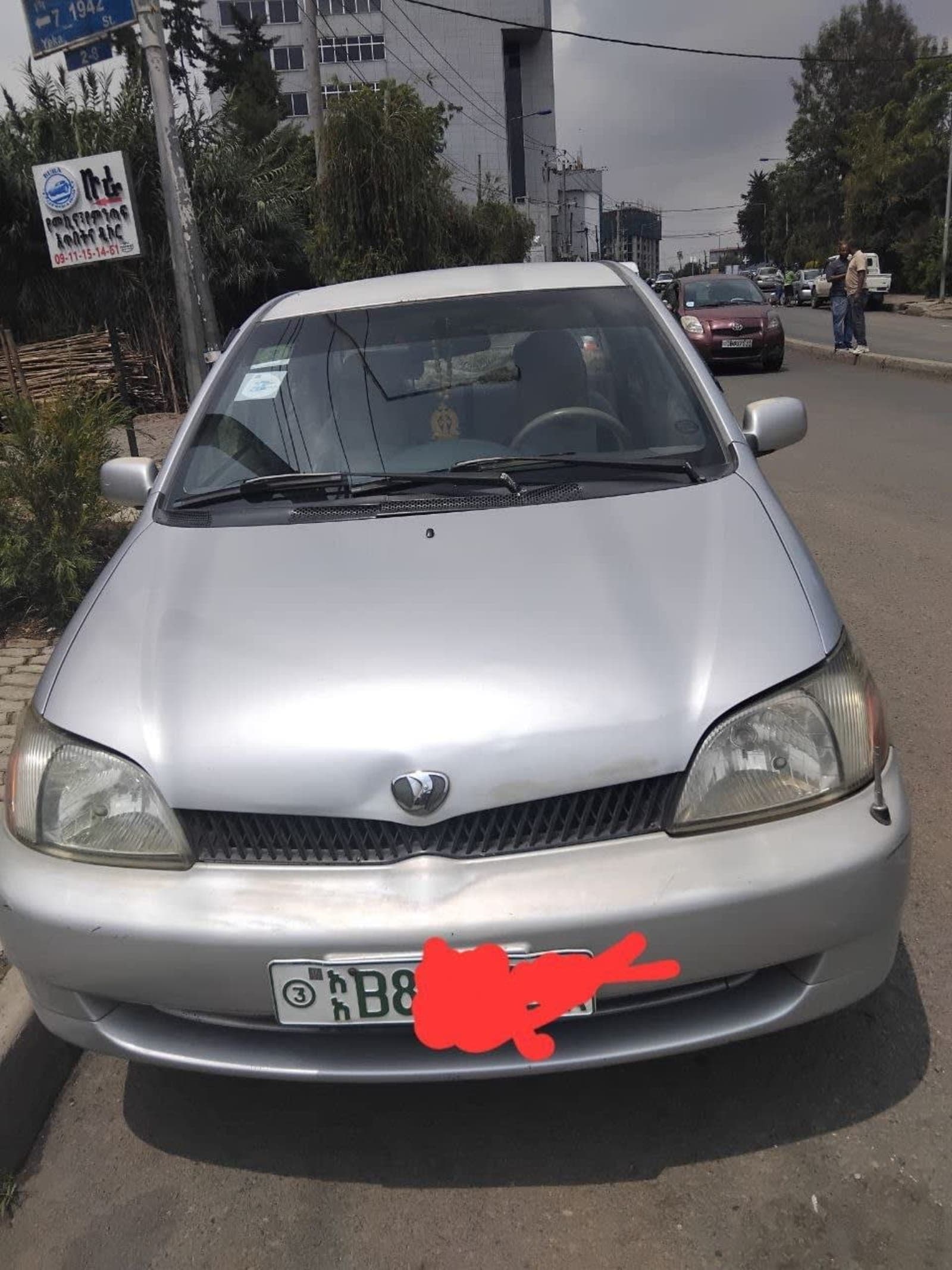 2001 Toyota Platz — photo 3