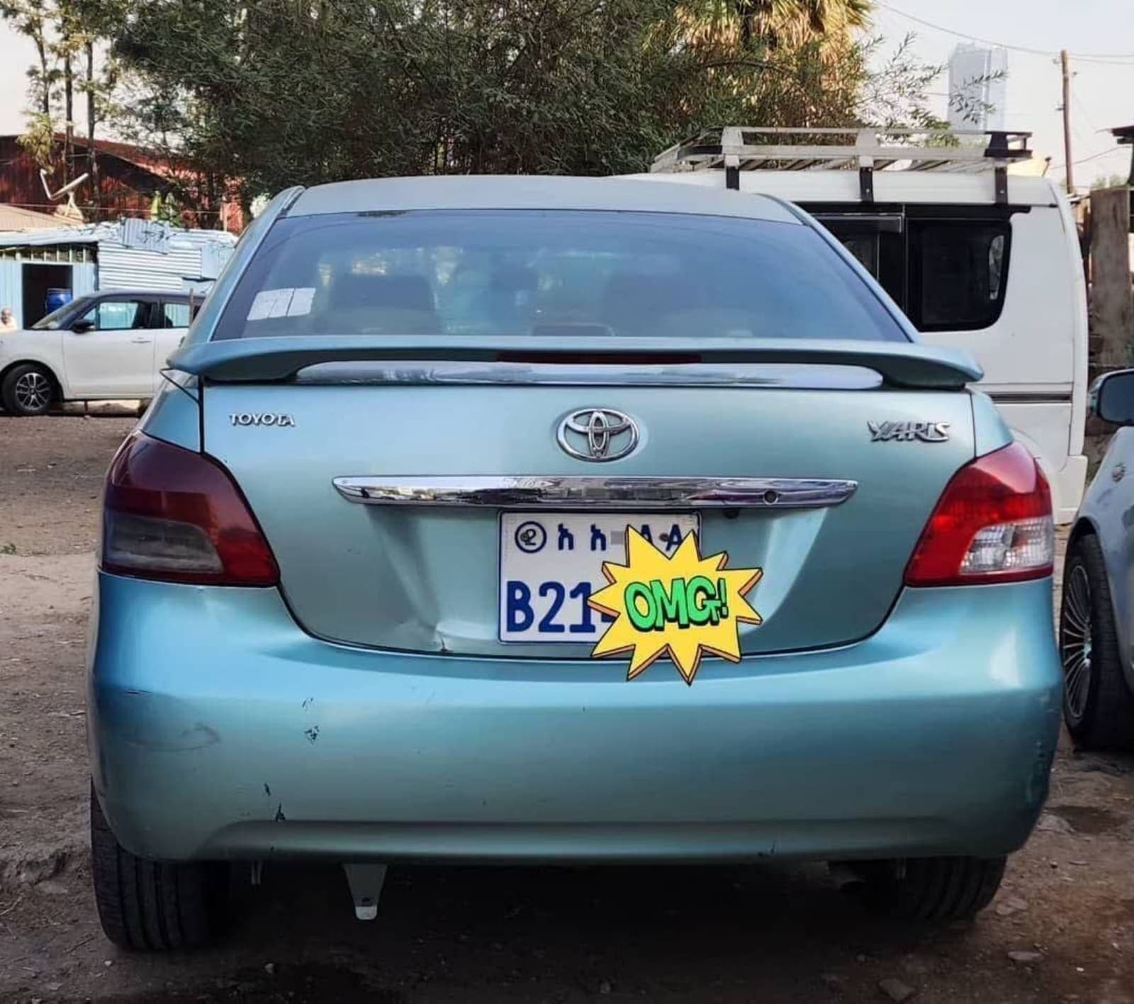 2010 Toyota Yaris Belta — photo 3
