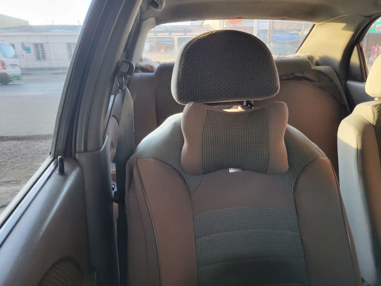 2004 Chevrolet Aveo — photo 2