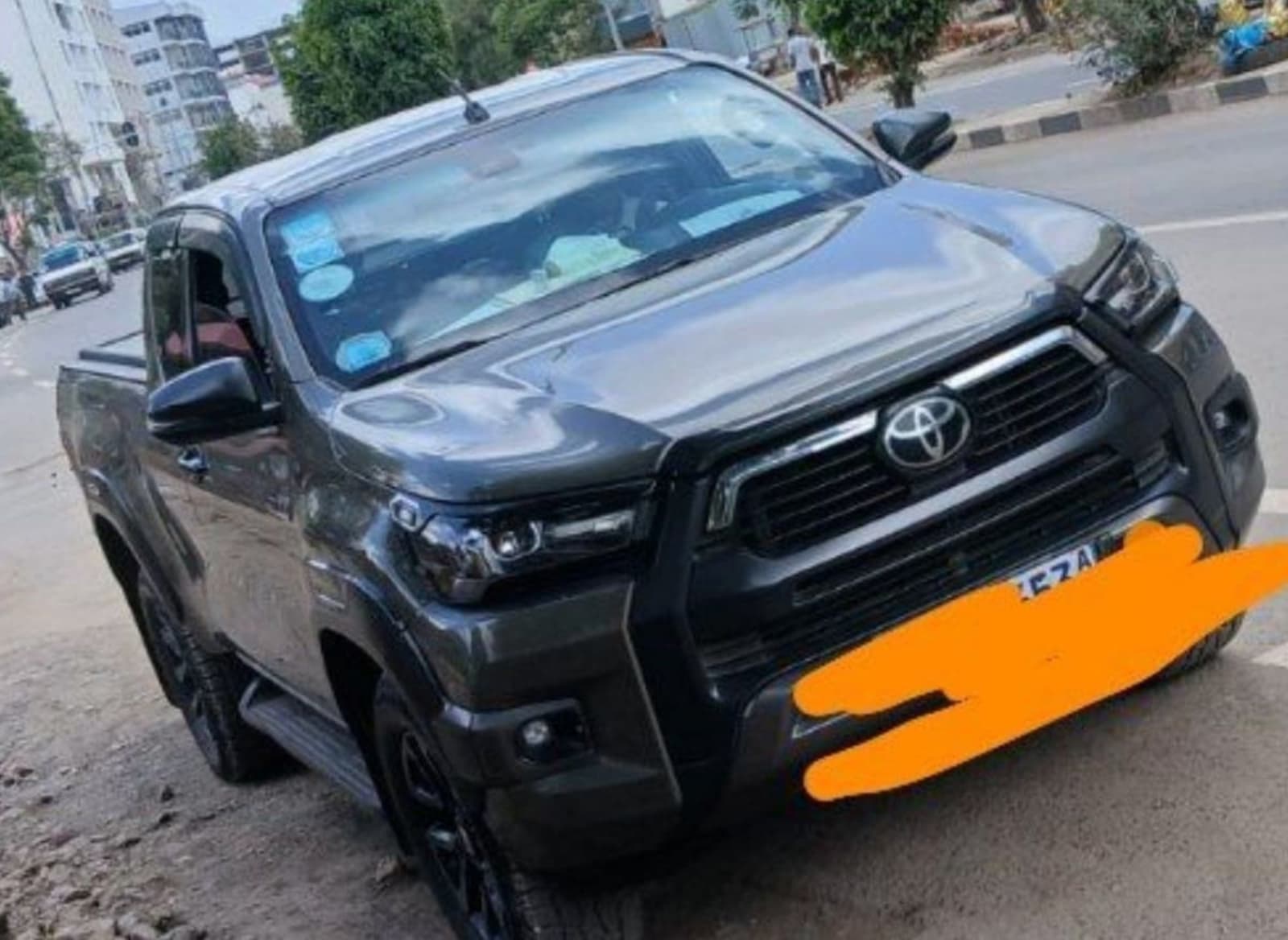 2021 Toyota Invincible King Cab