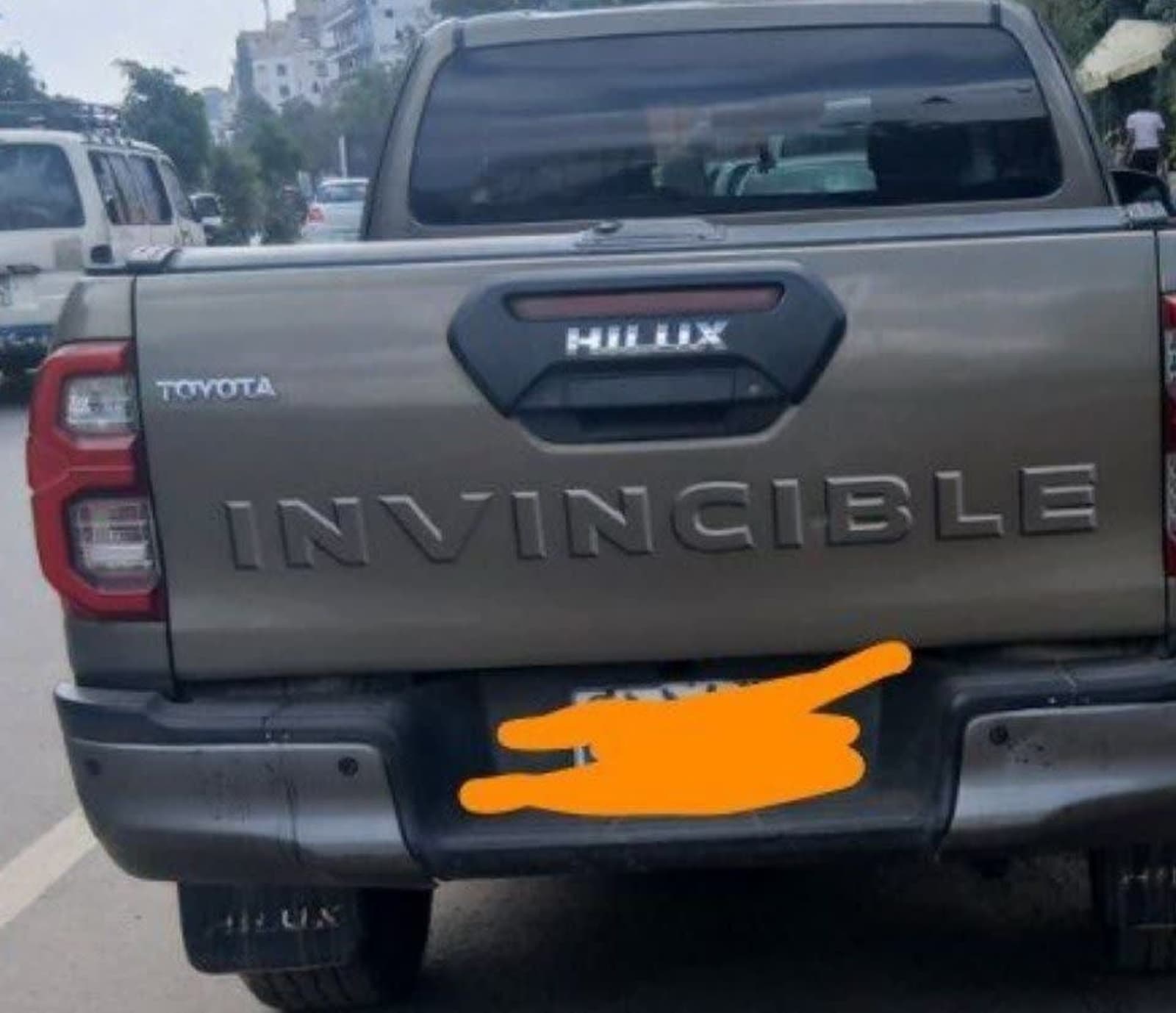 2021 Toyota Invincible King Cab โ photo 3
