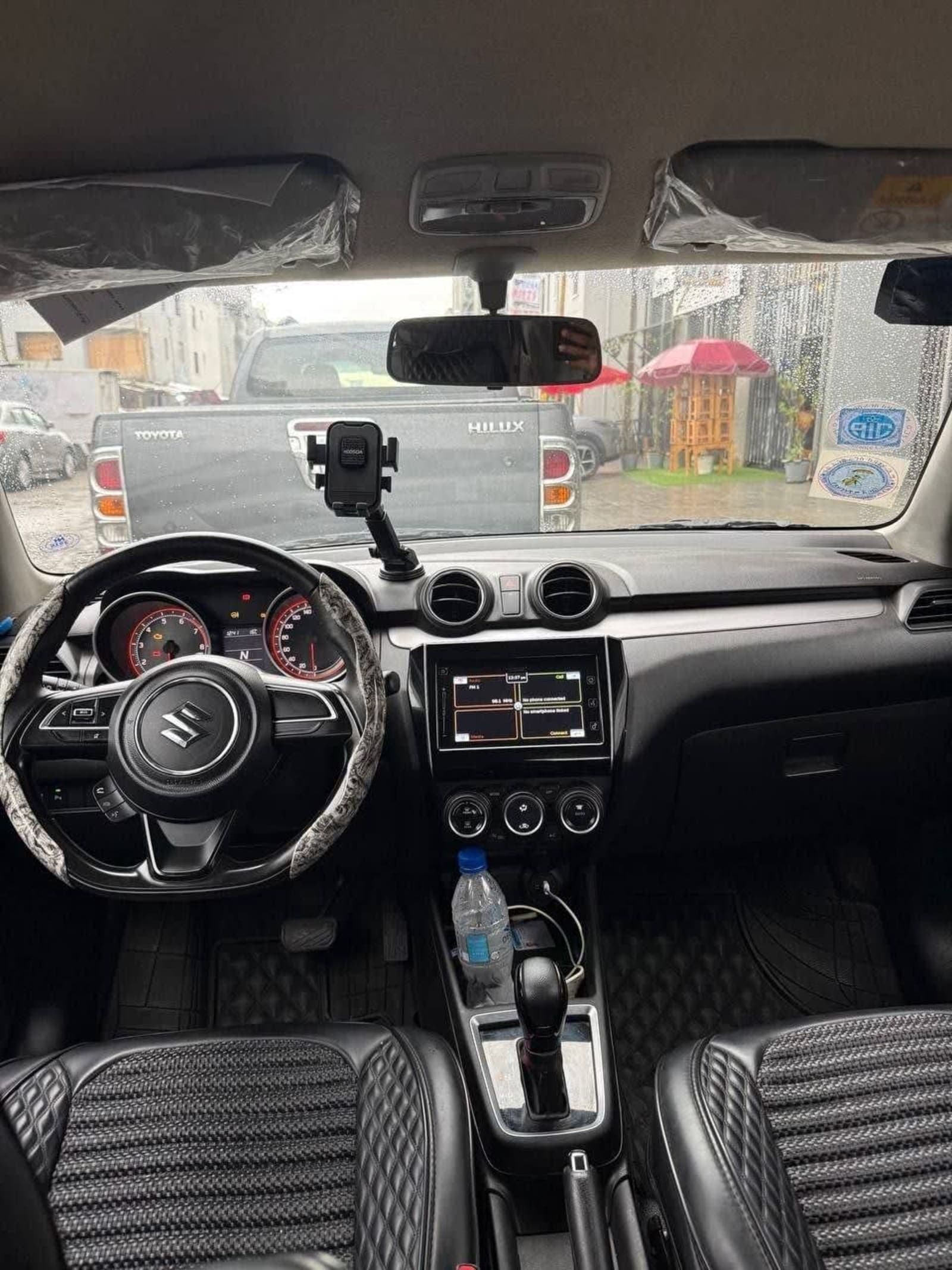 2022 Suzuki Swift — photo 3