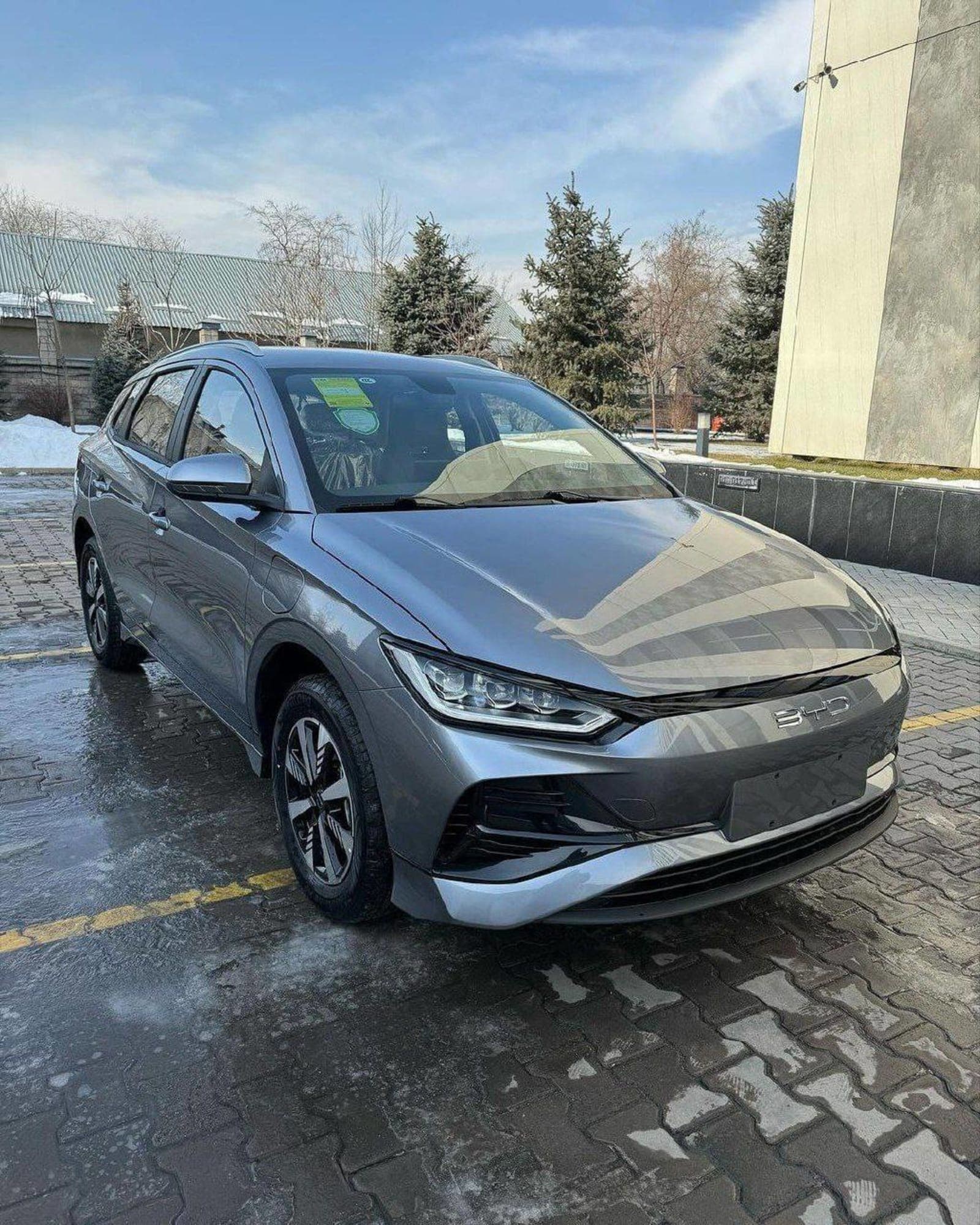 2025 BYD e2 — photo 4