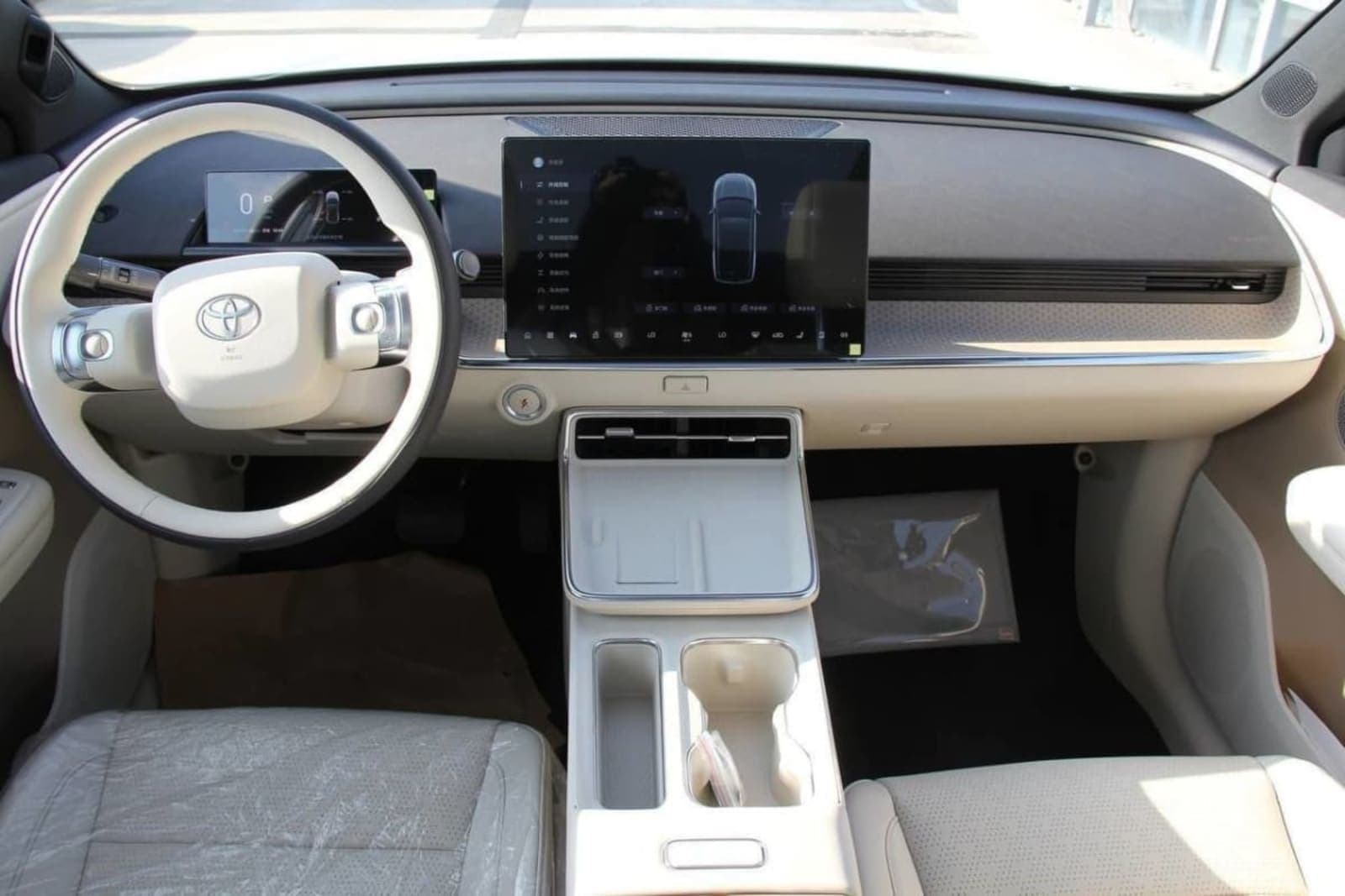 2025 Toyota BZ3X Long Range โ photo 3