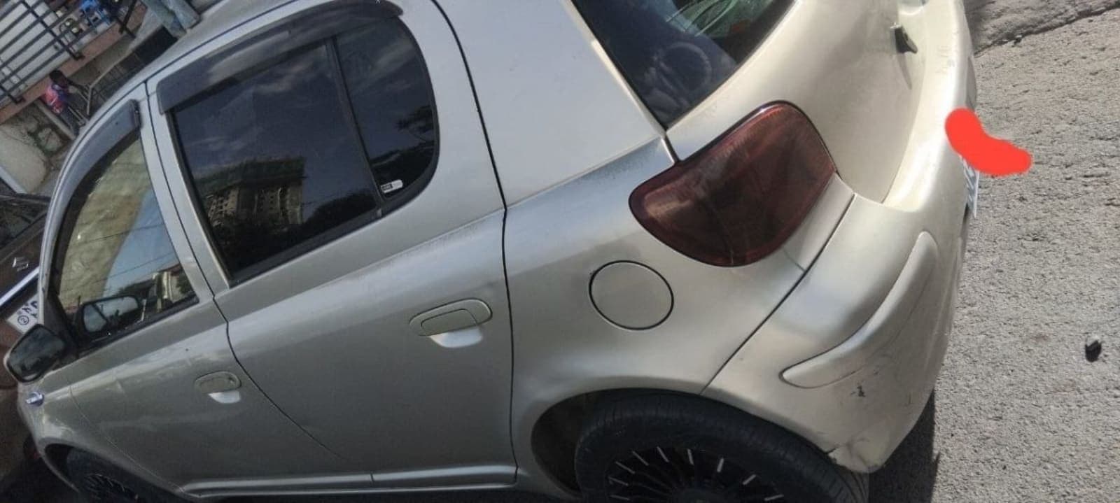 2005 Toyota Vitz — photo 5