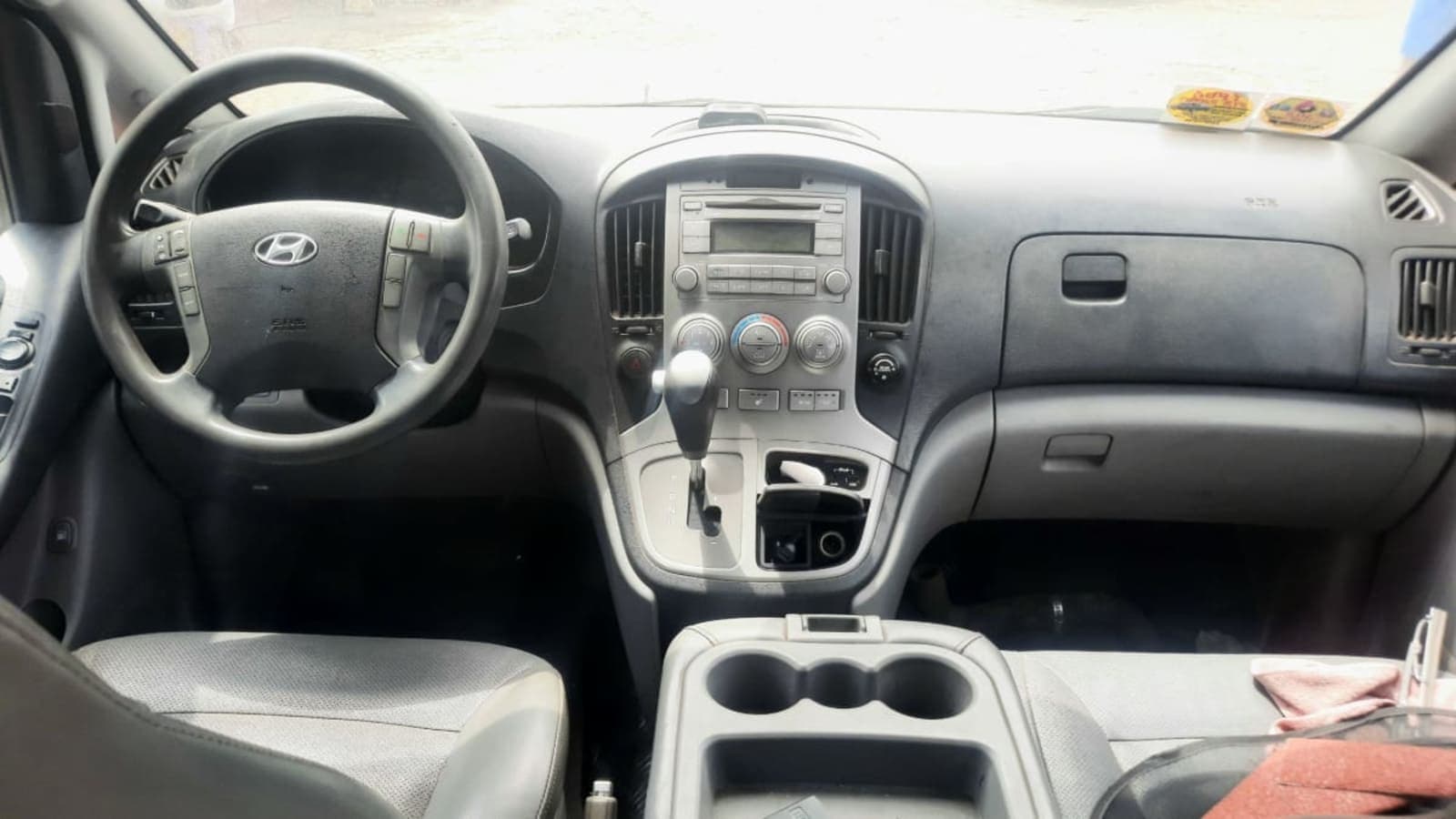 2012 Hyundai Starex — photo 1