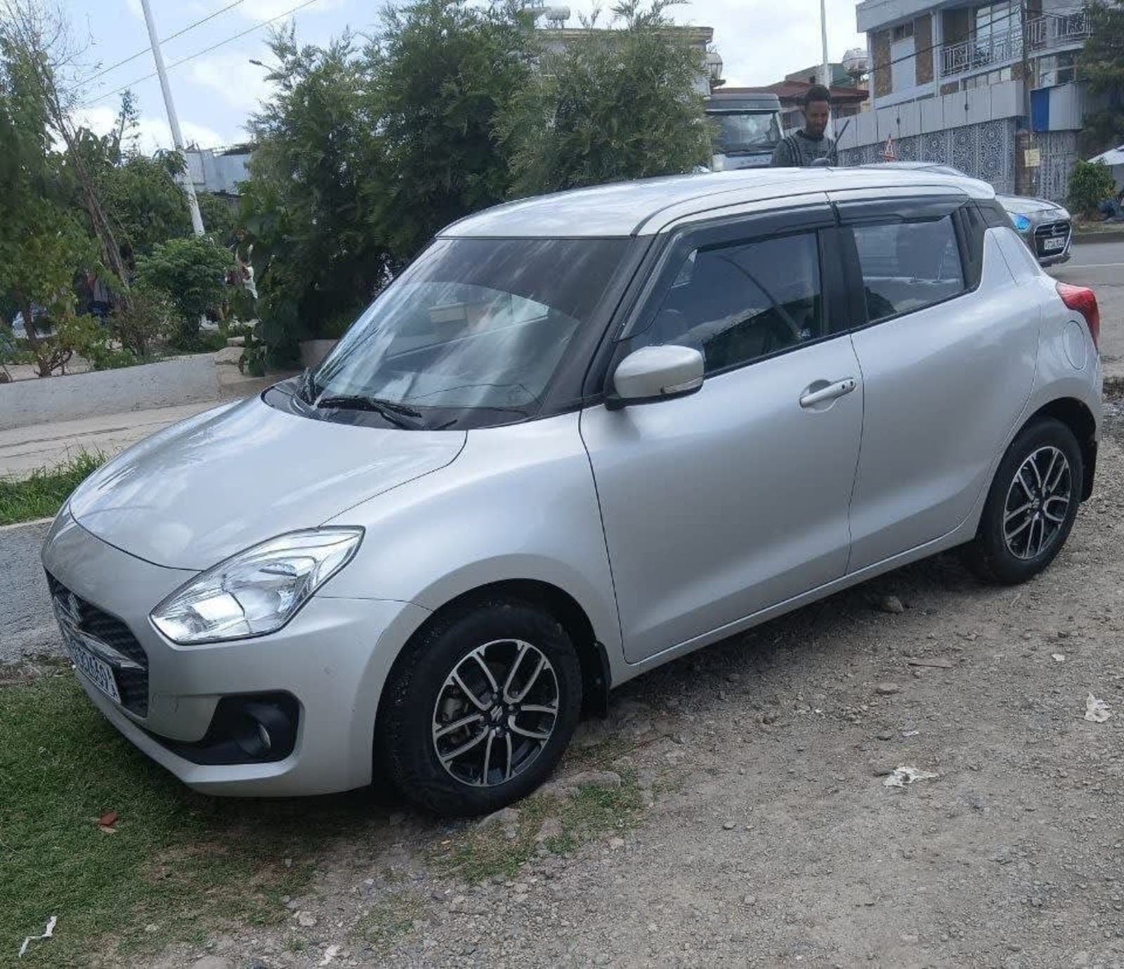 2022 Suzuki Swift — photo 2